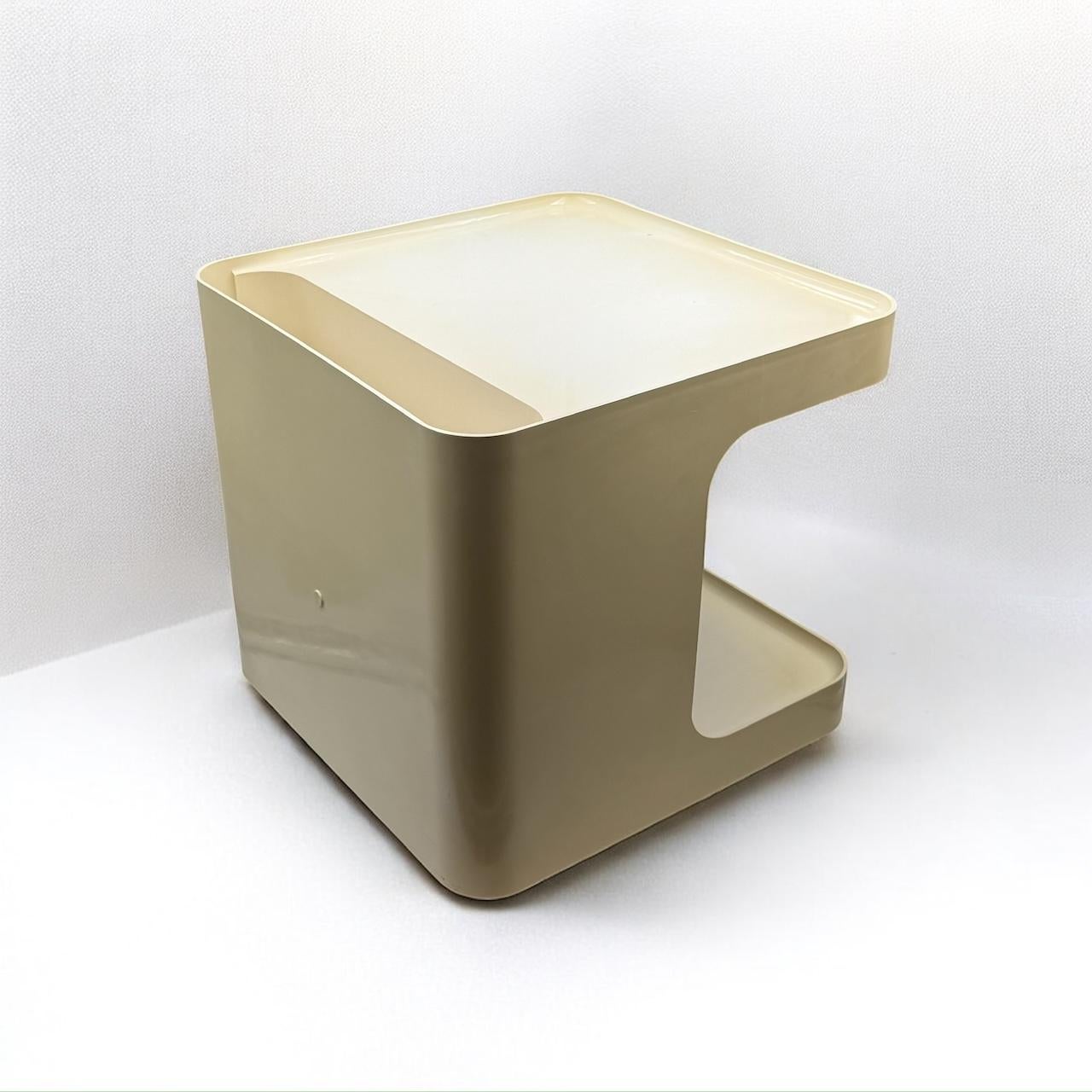 Chariot de bar italien des années 1970 de style Space A&M par M. I. One pour Longato, Novodur en vente 2