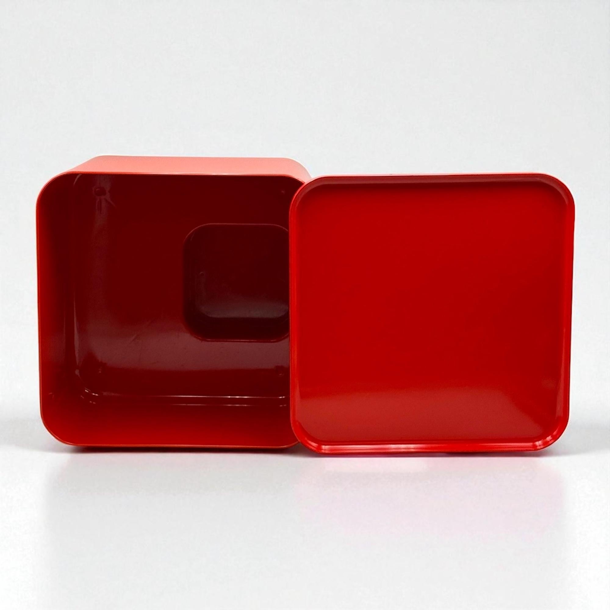 1970s Italian Space Age Dime Trolleys Tables by Marcello Siard for Longato For Sale 3