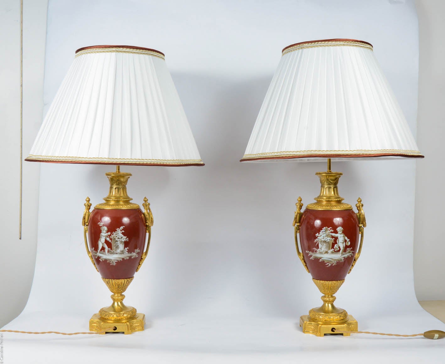 Pair of Porcelain Tables Lamps For Sale 1