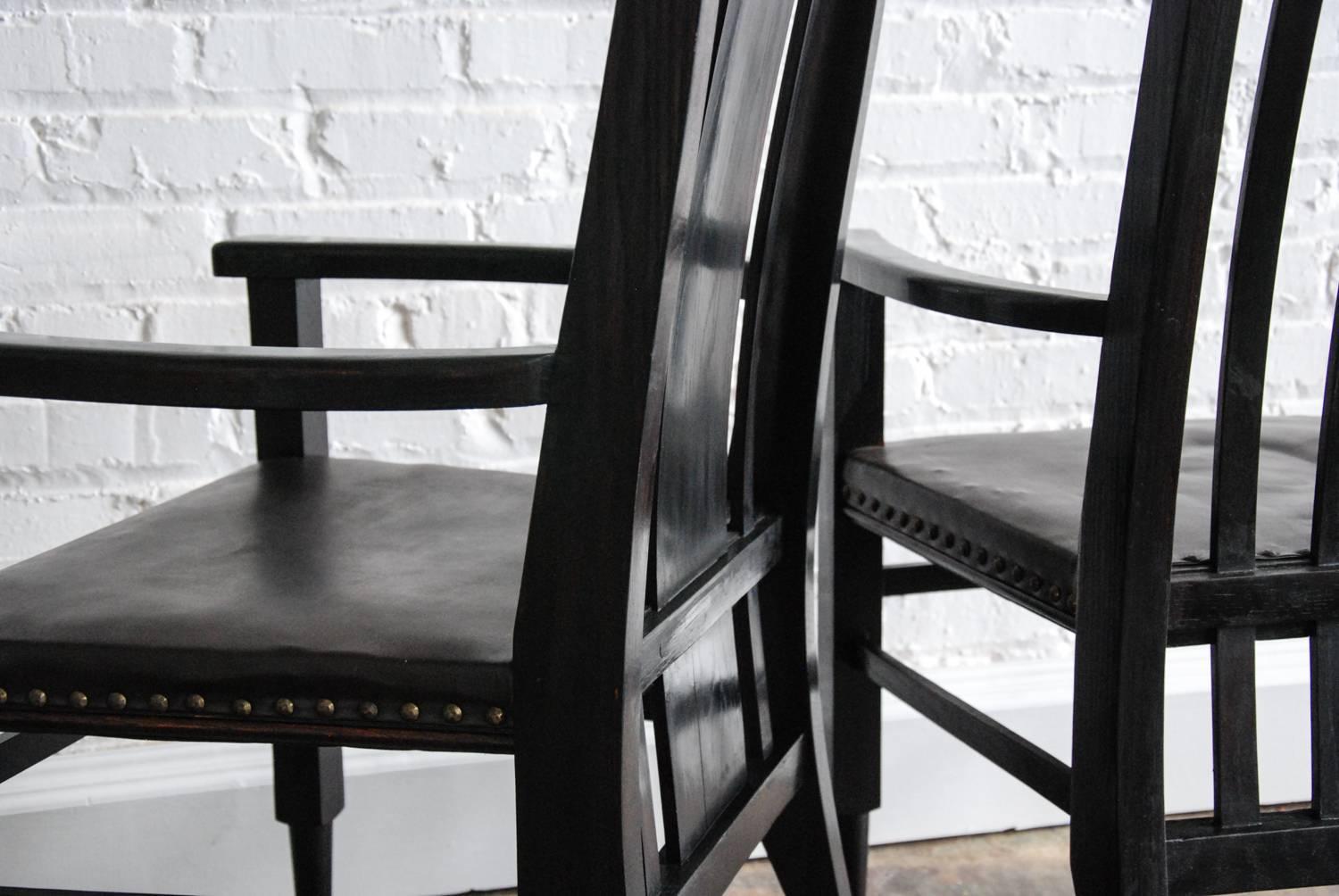 Pair of Ebonized Oak and Leather Highback Arts & Crafts Style Chairs, circa 1980 For Sale 3