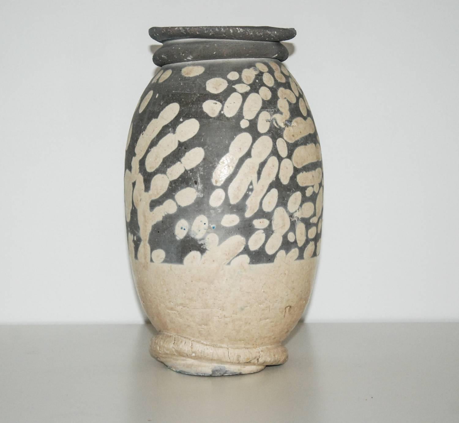 Mid-Century Modern Paul Soldner Raku-Fired Ceramic Vase, United States, circa 1980 For Sale