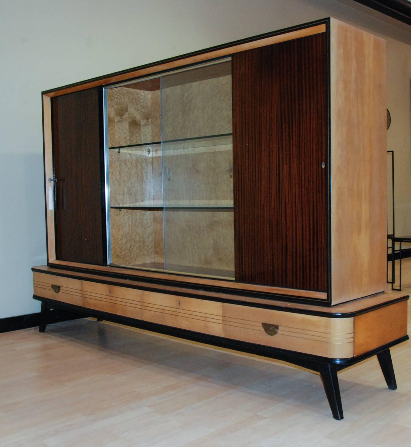 Large German Exotic Wood and Glass Bar/Display Cabinet, Germany, circa 1950 In Good Condition For Sale In Richmond, VA