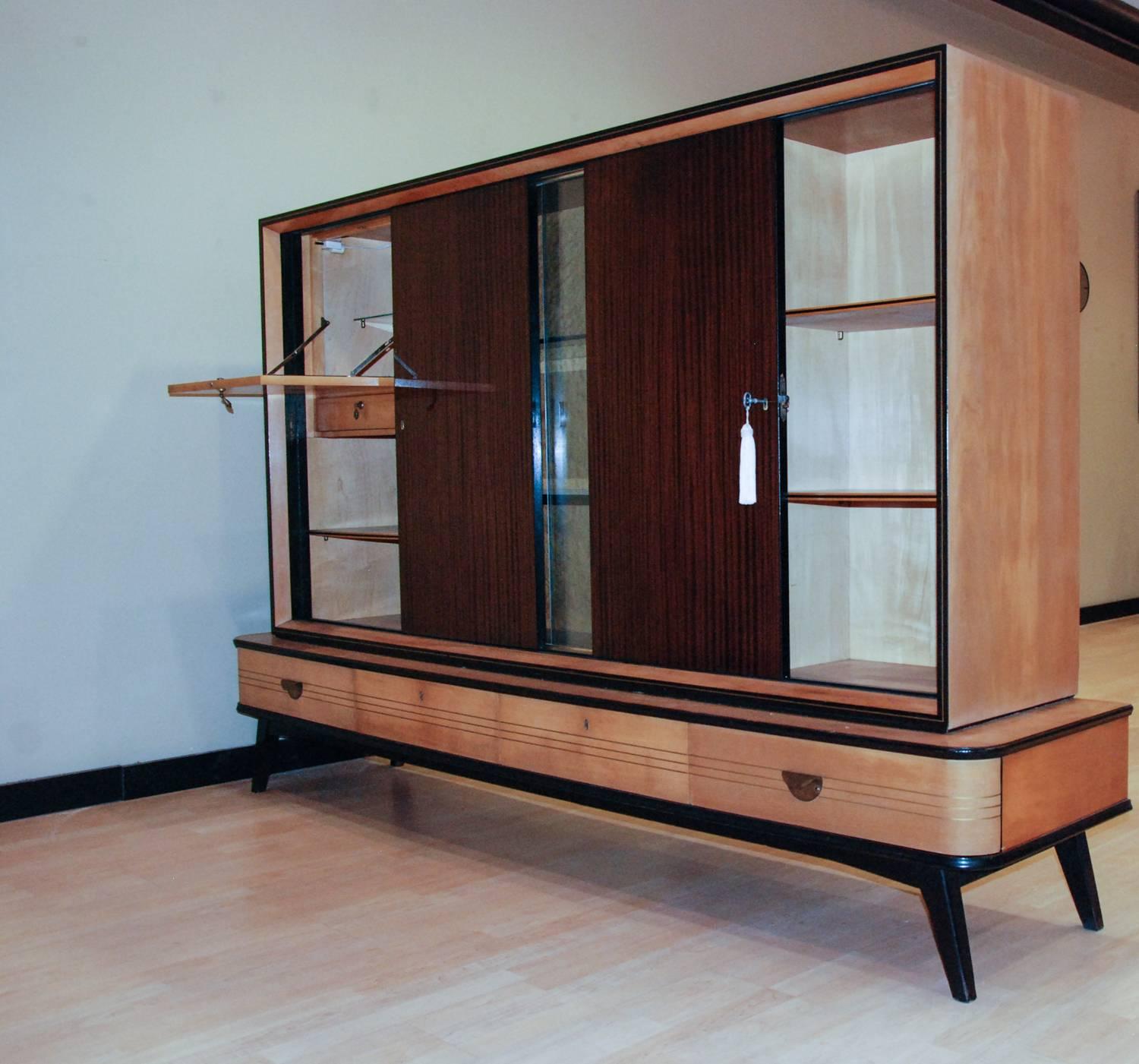 20th Century Large German Exotic Wood and Glass Bar/Display Cabinet, Germany, circa 1950 For Sale