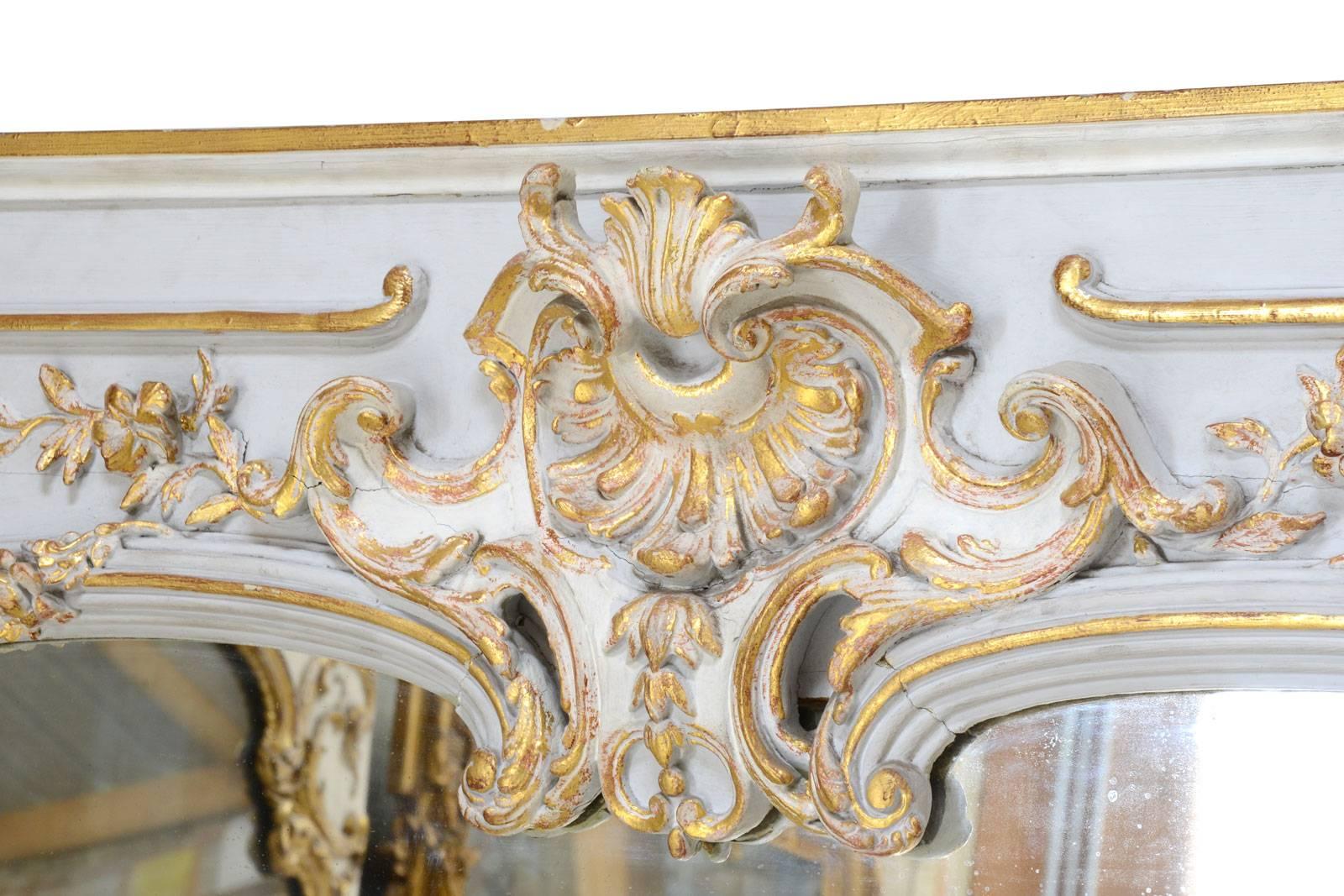French Louis XV Style Gilded Wood and White Rechampi Mirror, 19th Century For Sale