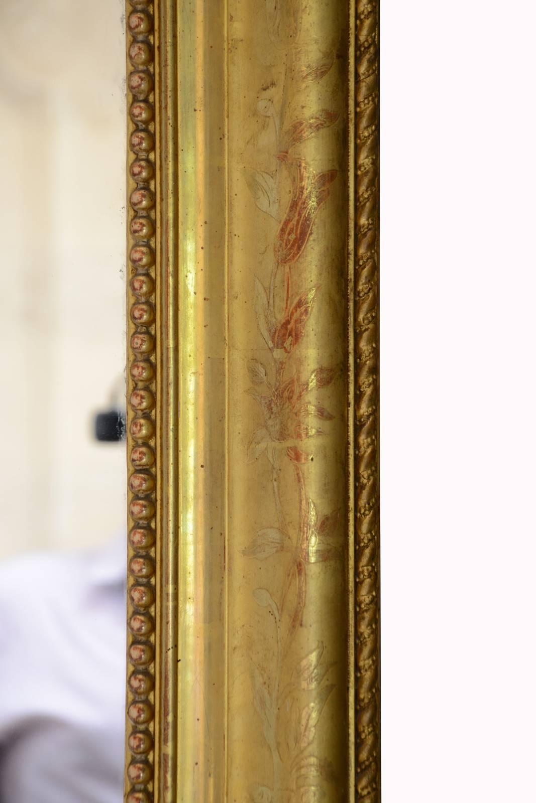 Napoleon III Period Wood and Gilded Stucco Mirror, 19th Century In Good Condition For Sale In Richebourg, Yvelines