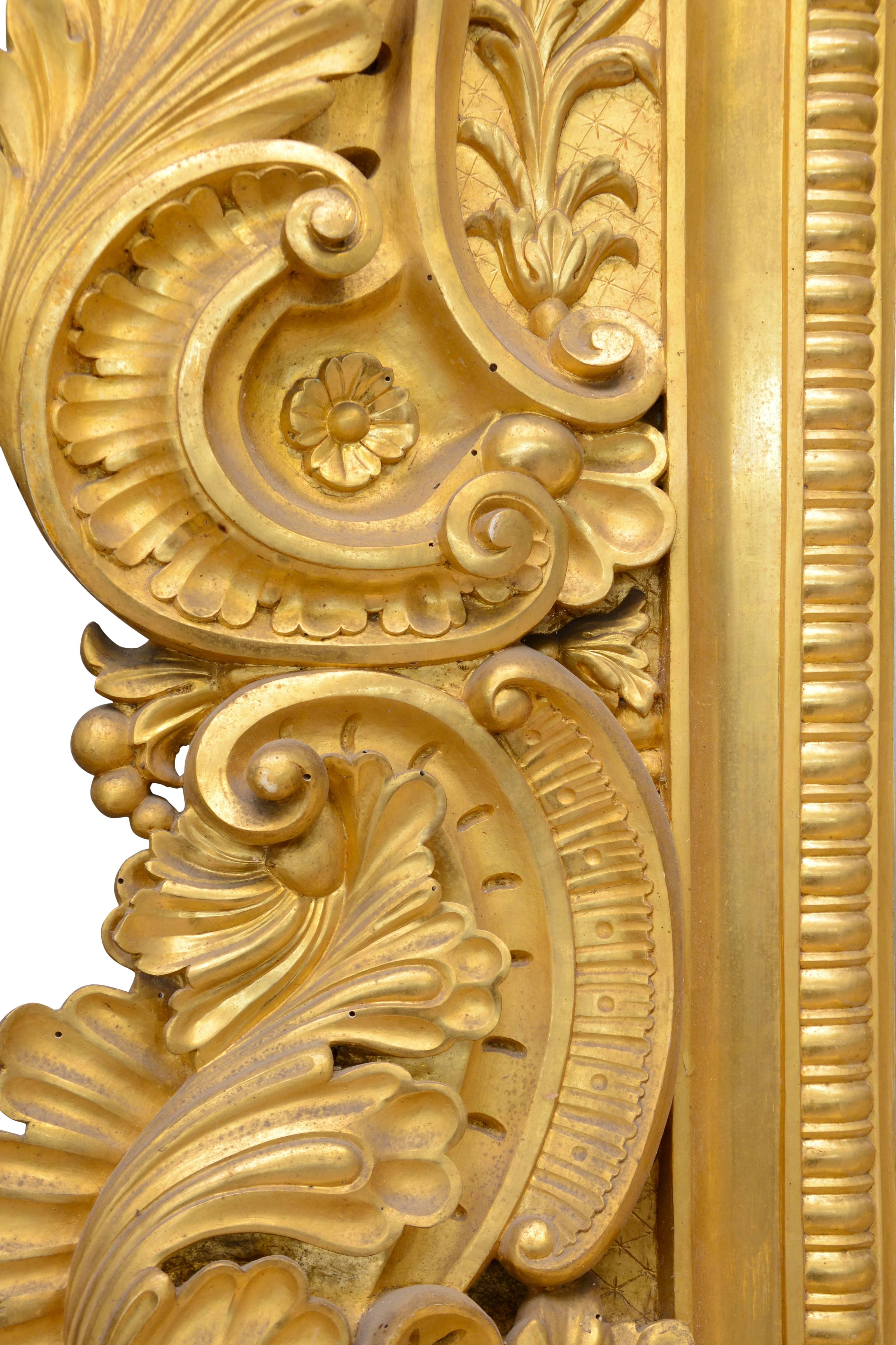French Imposing Italian Baroque Style Mirror in Carved and Gilded Wood, circa 1830 For Sale