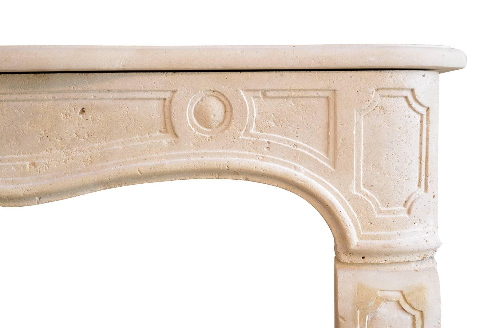 French Louis XV Period Stone Fireplace, 18th Century In Good Condition In Richebourg, Yvelines
