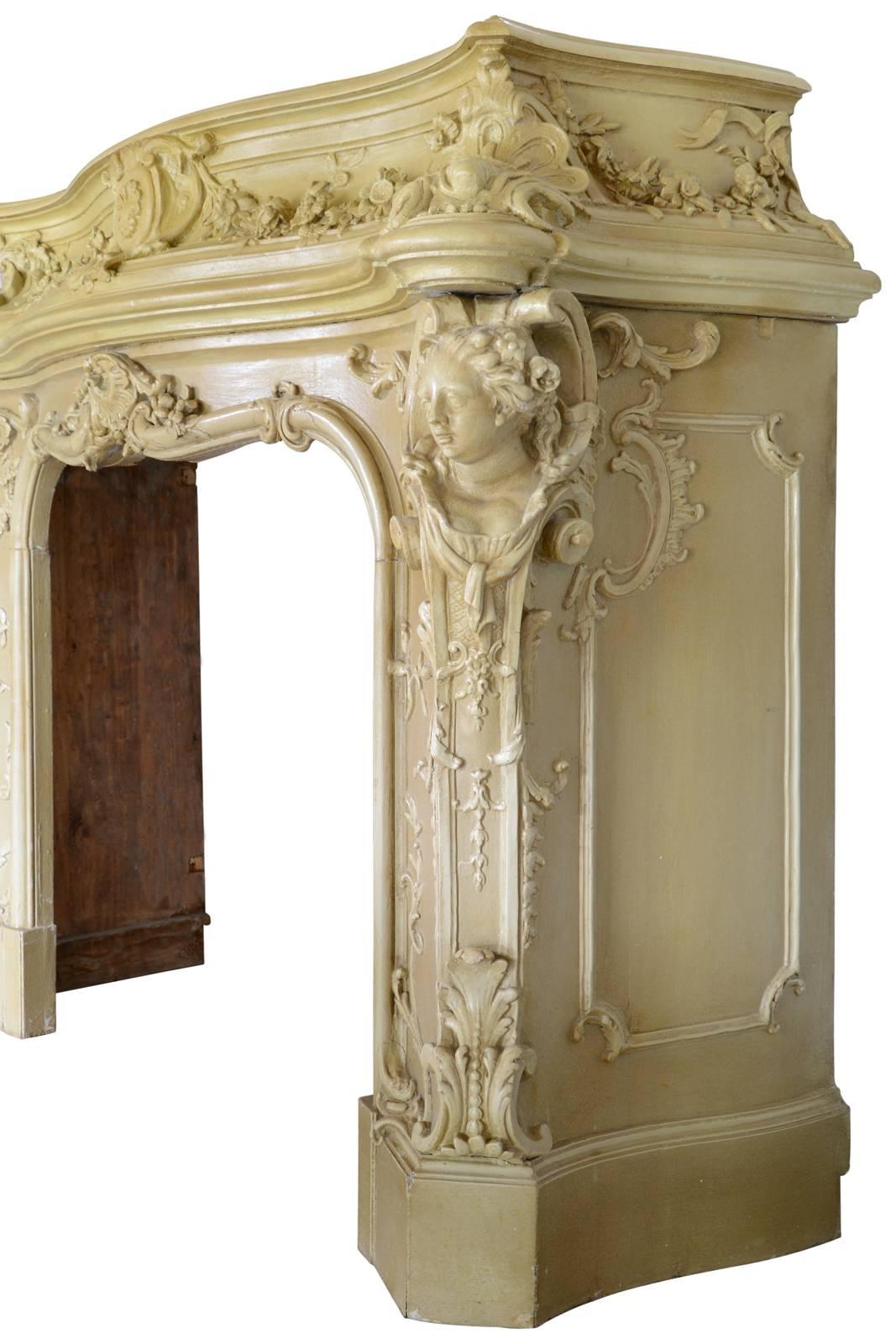 Napoleon III Style Fireplace, 19th Century In Good Condition For Sale In Richebourg, Yvelines