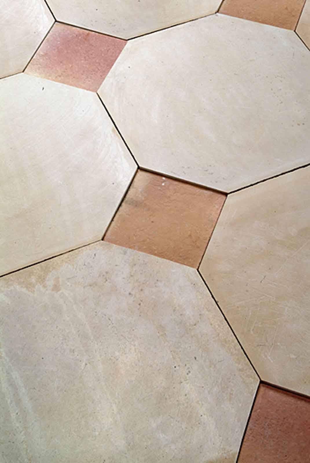 Early 19th century octagonal limestone paving with red terra cotta inserts and borders. Lot of 61 Sq.M. (656 Sq.Ft) Dimensions: Octogonal paving (22 3/4 x 22 3/4 in. - 1 to 1 1/2 in. - 157 units) ; - Stone border: 8,20 sq.m (88 Sq.Ft).
Sold per