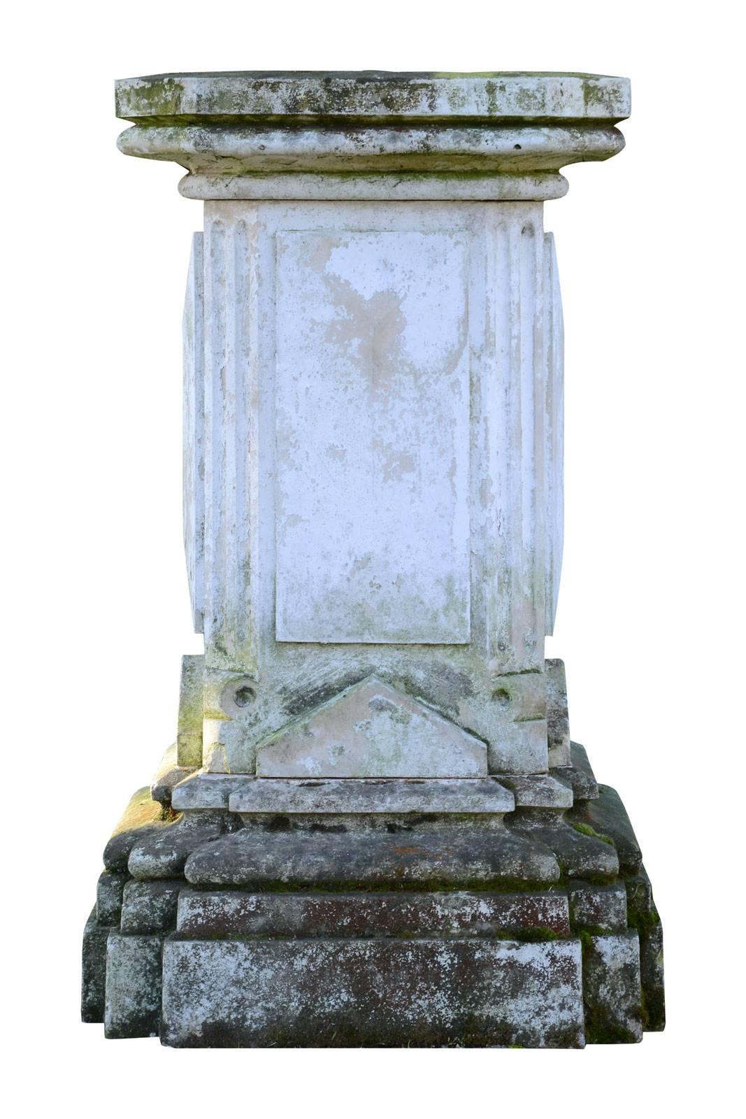 Dated to the second half of the 19th century, Louis XIV style stone pair of pedestals. They present on the four sides, projections and the moldings in the upper and lower part. Traces of polychrome. Small gaps. Origin: Ancient Dominican nuns' park
