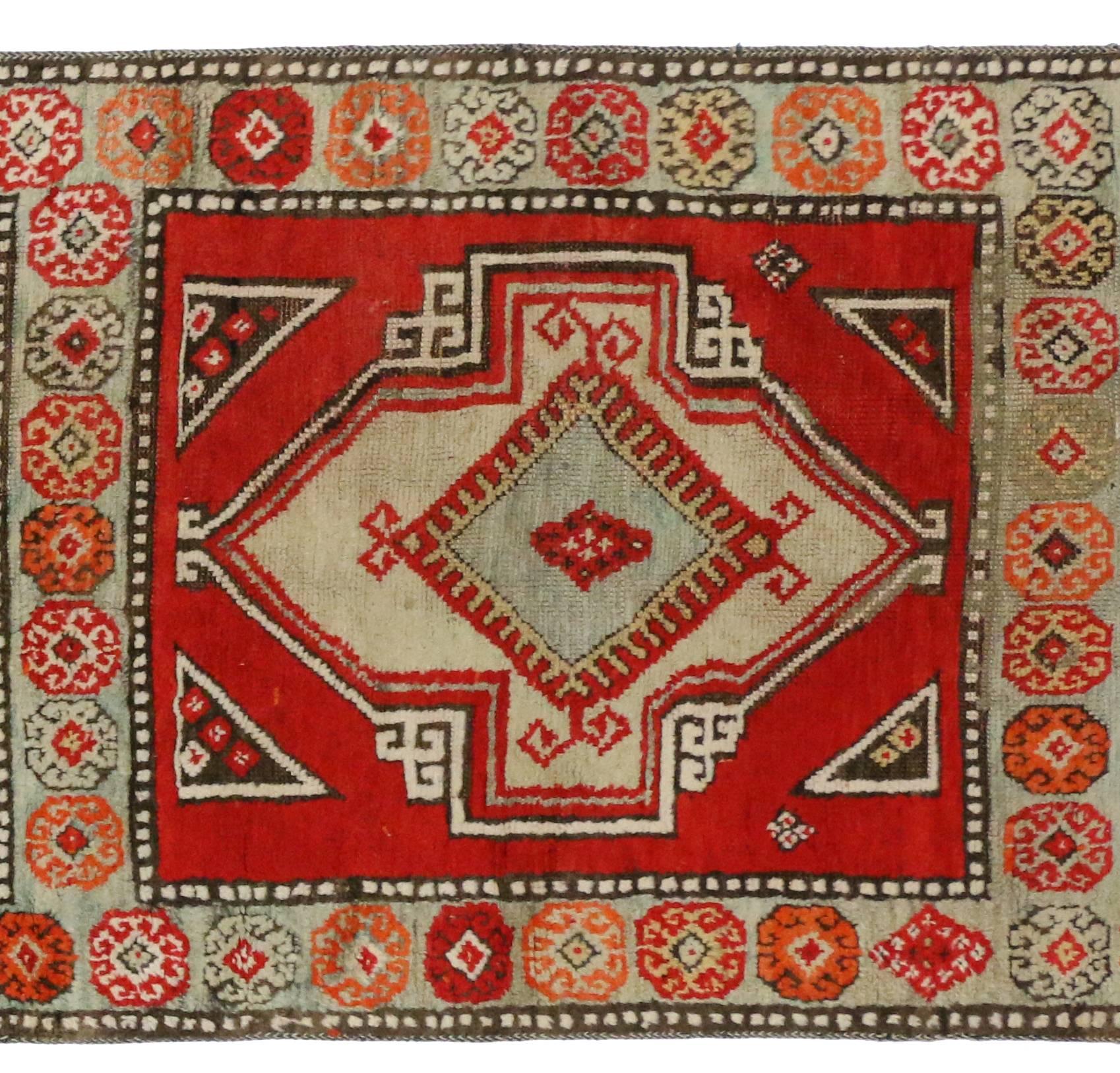 Vintage Turkish Oushak Runner with Eclectic Mediterranean Style In Good Condition In Dallas, TX