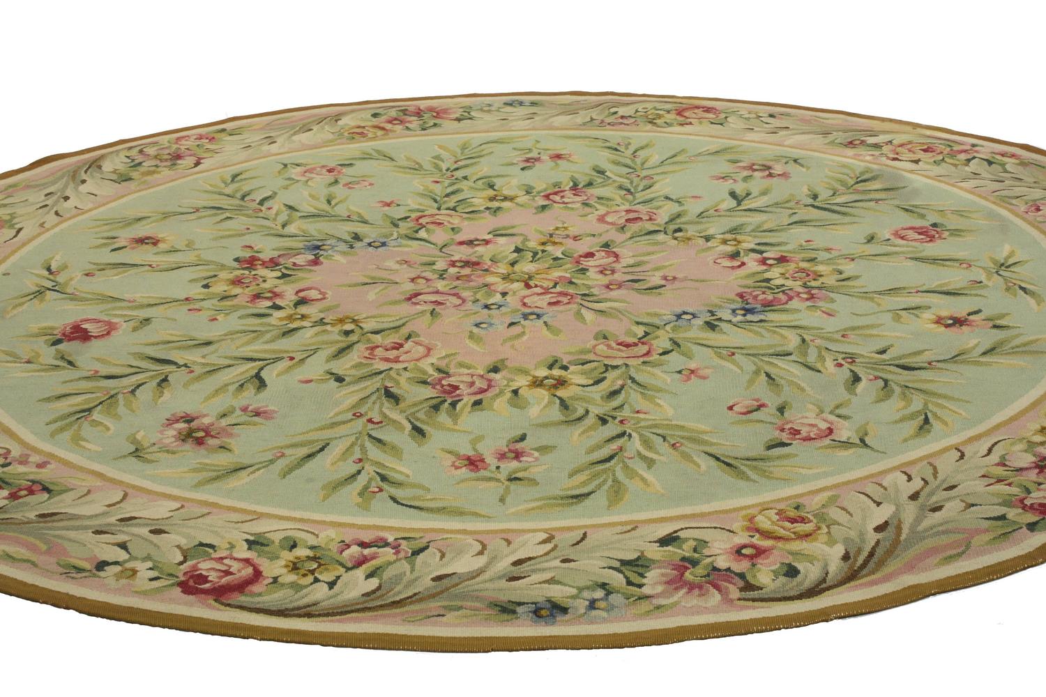 Antique French Aubusson Round Rug with Rococo Style For Sale at 1stdibs