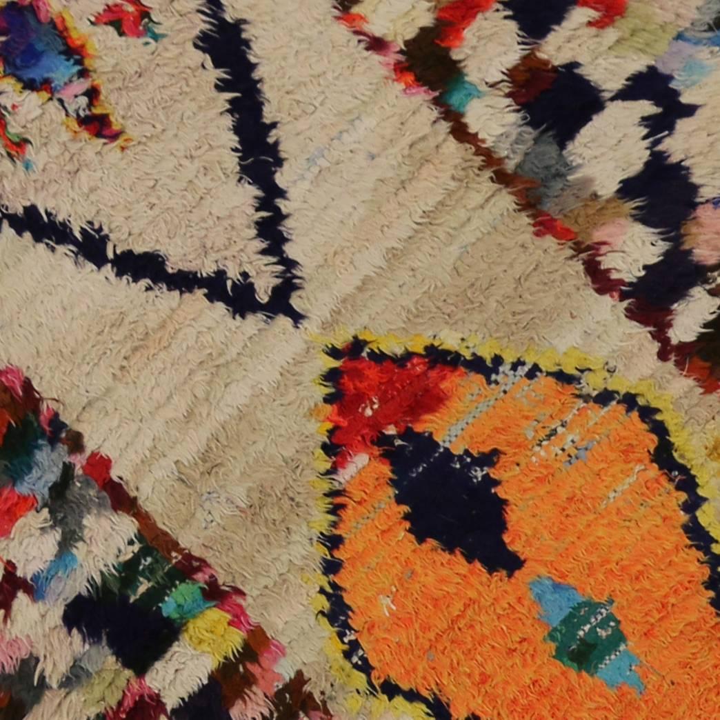 Boho Chic Vintage Berber Moroccan Runner with Modern Tribal Design In Good Condition In Dallas, TX