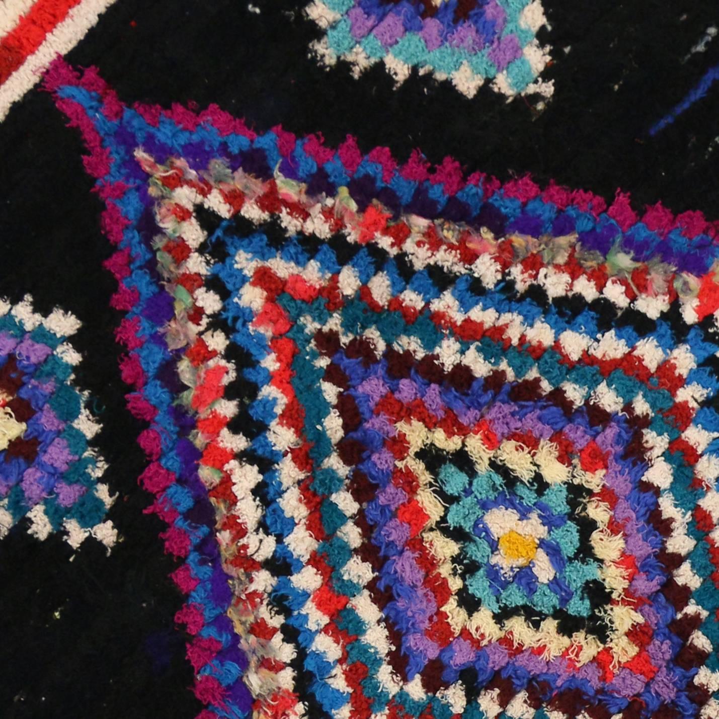 Vintage Berber Moroccan Rug with Boho Chic Tribal Style In Good Condition In Dallas, TX