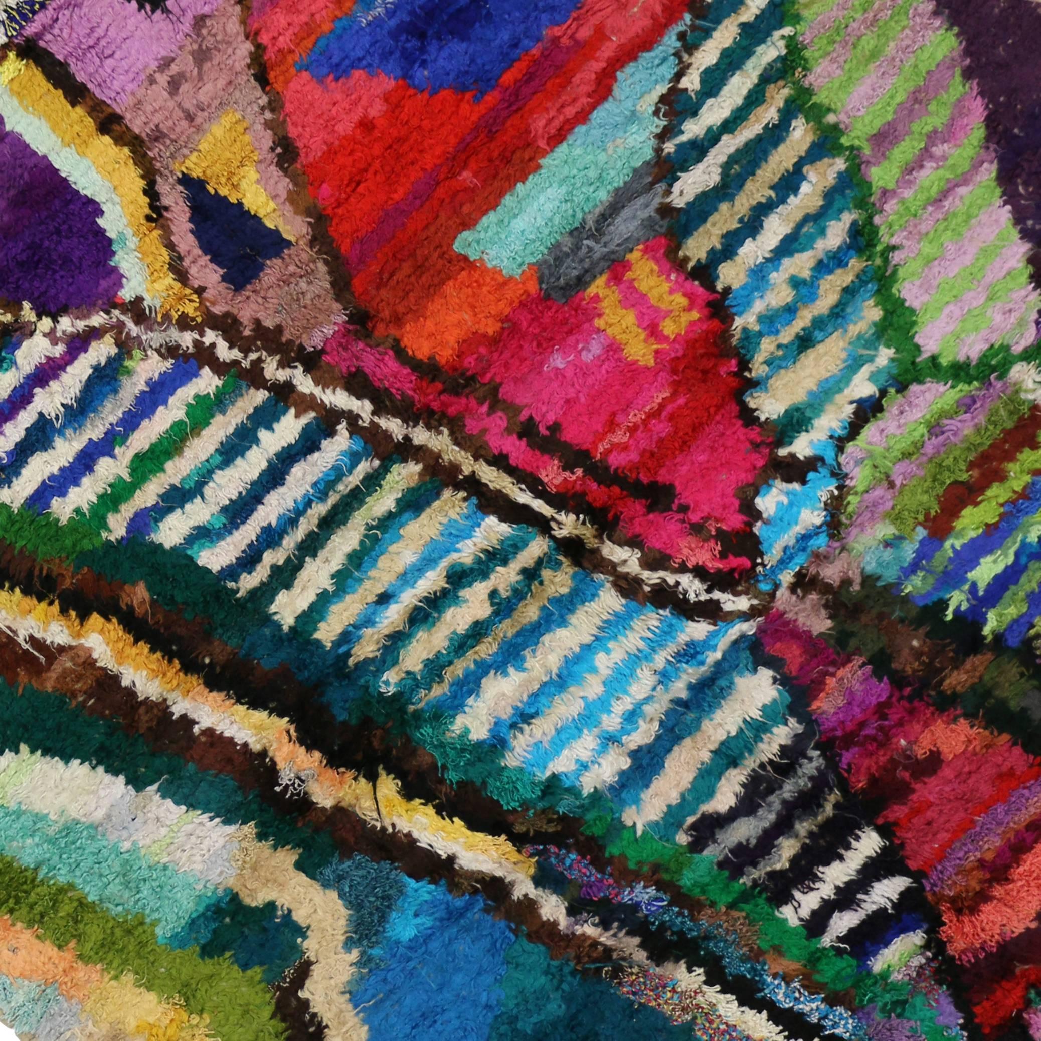 Modern Berber Moroccan Silk Rug with Contemporary Abstract Style In Excellent Condition In Dallas, TX