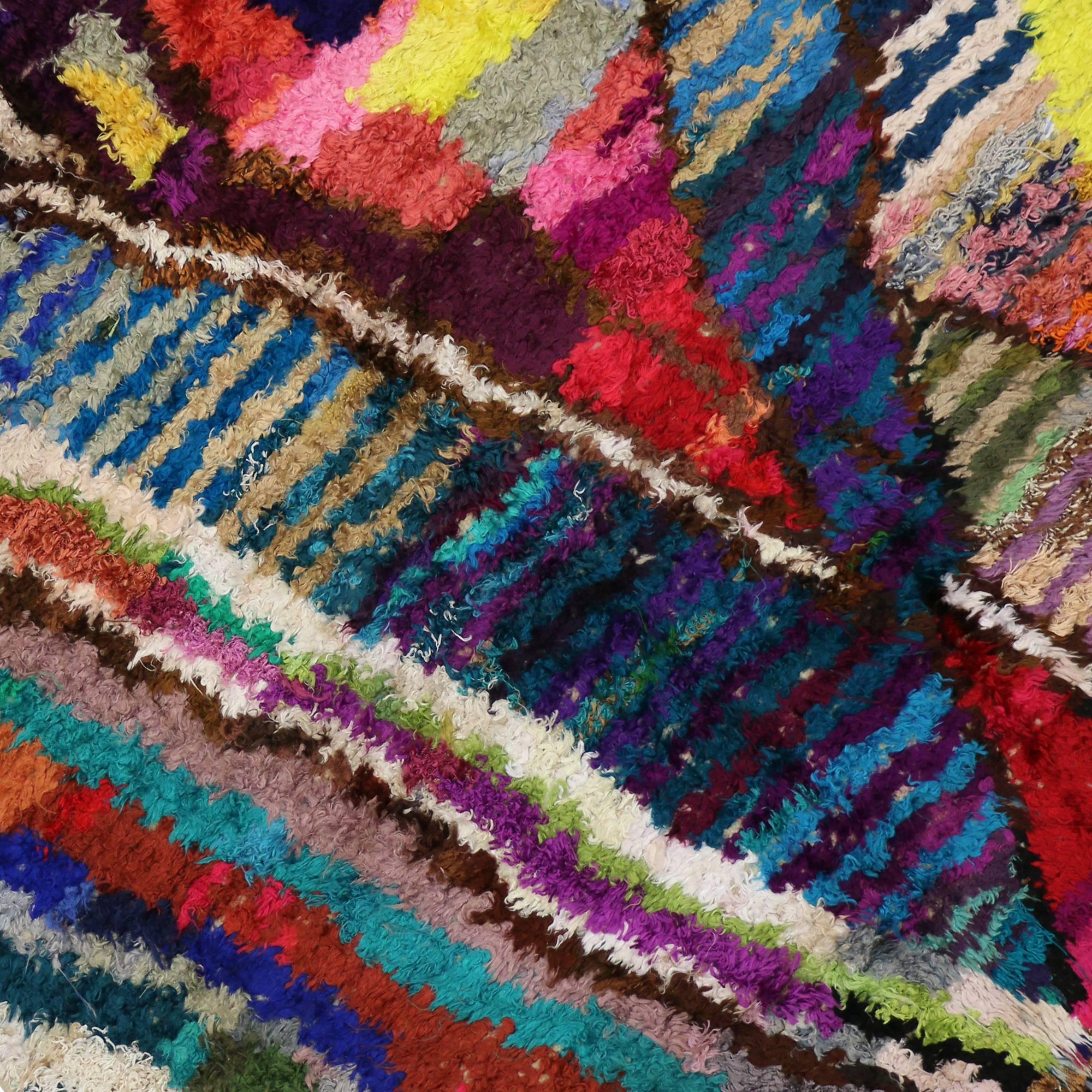 Modern Berber Moroccan Silk Rug with Contemporary Abstract Style In Excellent Condition In Dallas, TX