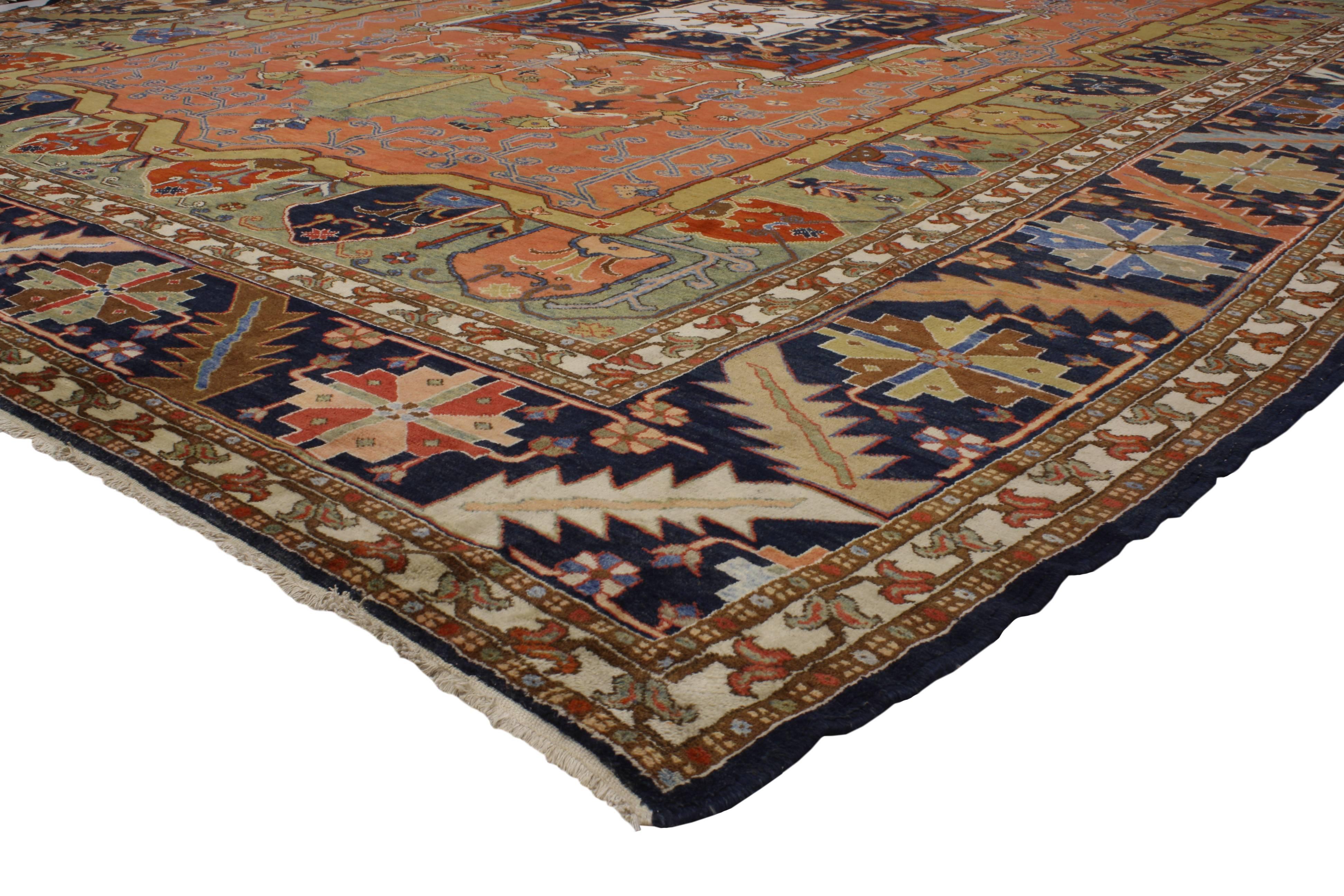 Create a tastefully casual space with a rich combination of texture and pattern. This contemporary Persian Heriz rug features a modern style in a beautiful color palette. Taking centre stage, a square medallion unfolds a rectilinear design with an