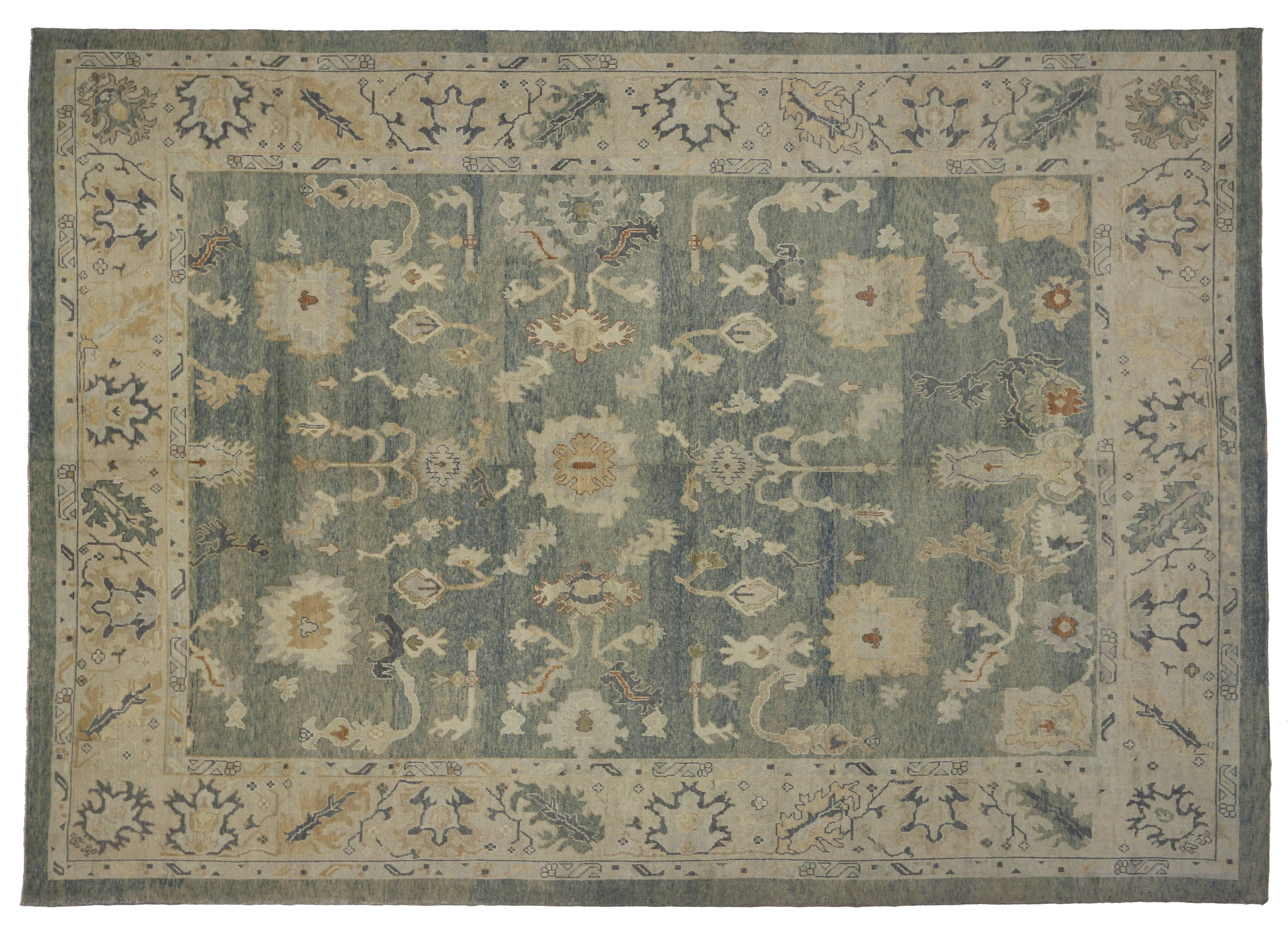 Modern Turkish Oushak Rug with Transitional Style In Excellent Condition In Dallas, TX