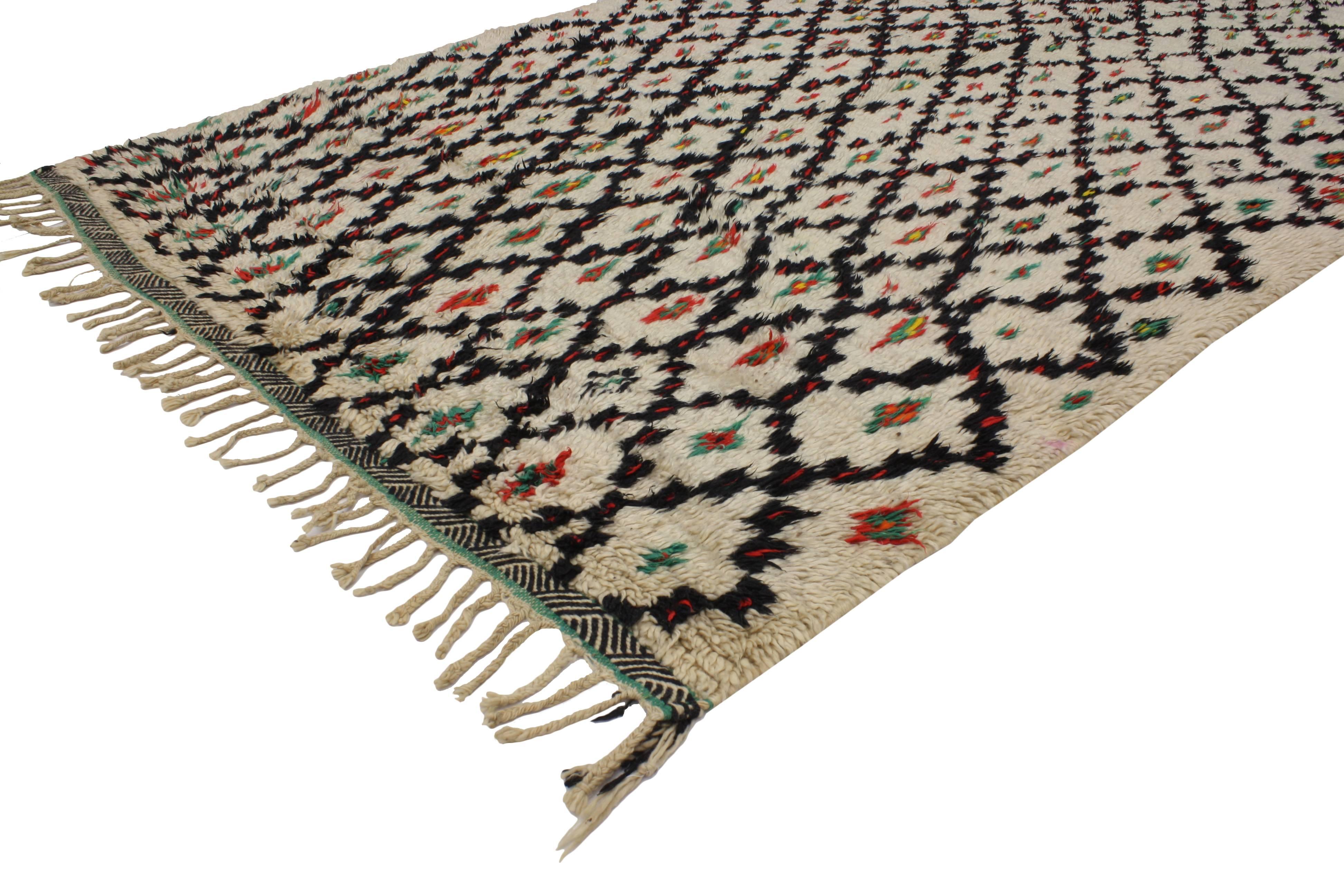 20464 Vintage Berber Moroccan Rug with Modern Tribal Style, Azilal Rug. Add a Boho Chic vibe to your home with this vintage Berber Moroccan rug featuring a modern tribal style. Made in Azilal from the High Atlas Mountains of Morocco. A vanilla-ivory