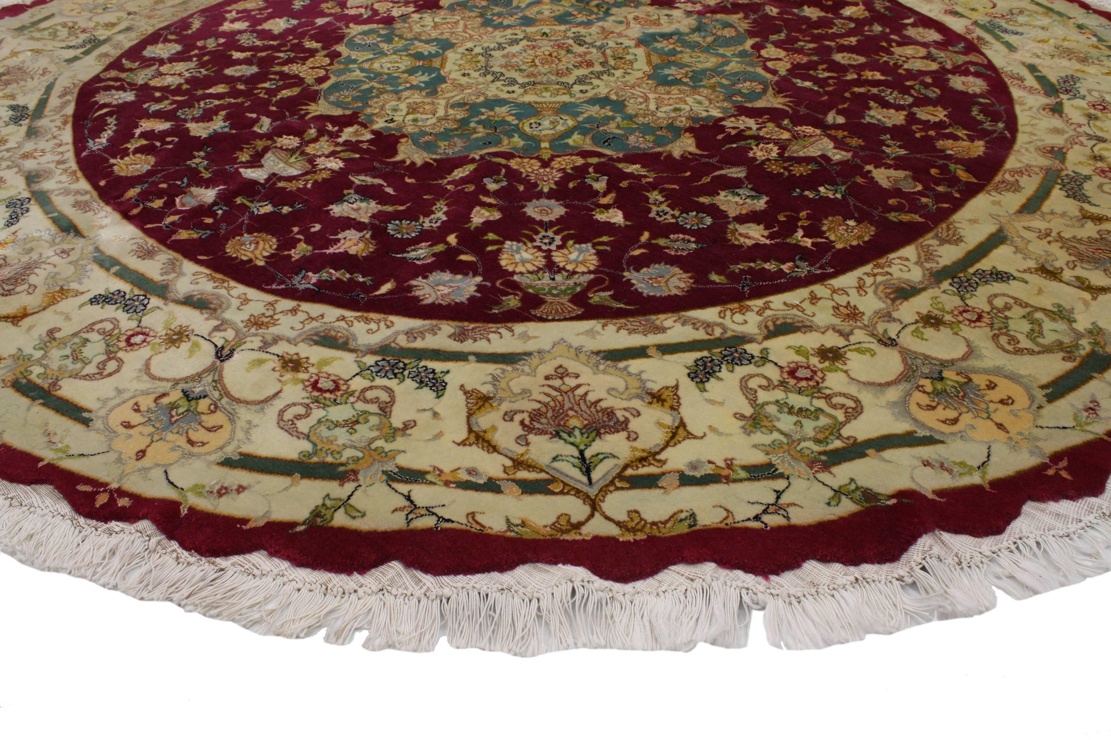 Hand-Knotted Round Vintage Tabriz Persian Rug with Traditional Style