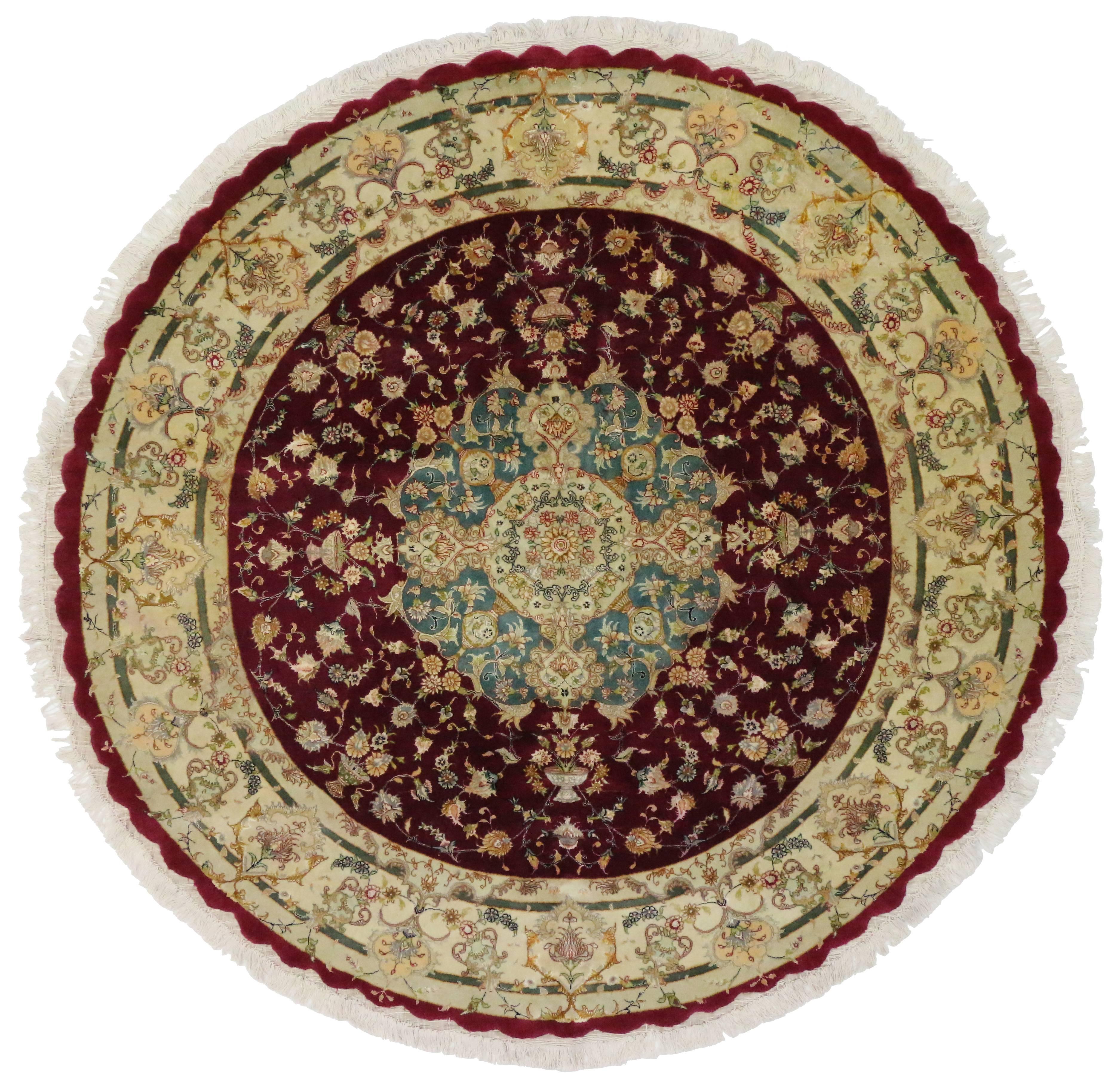 20th Century Round Vintage Tabriz Persian Rug with Traditional Style
