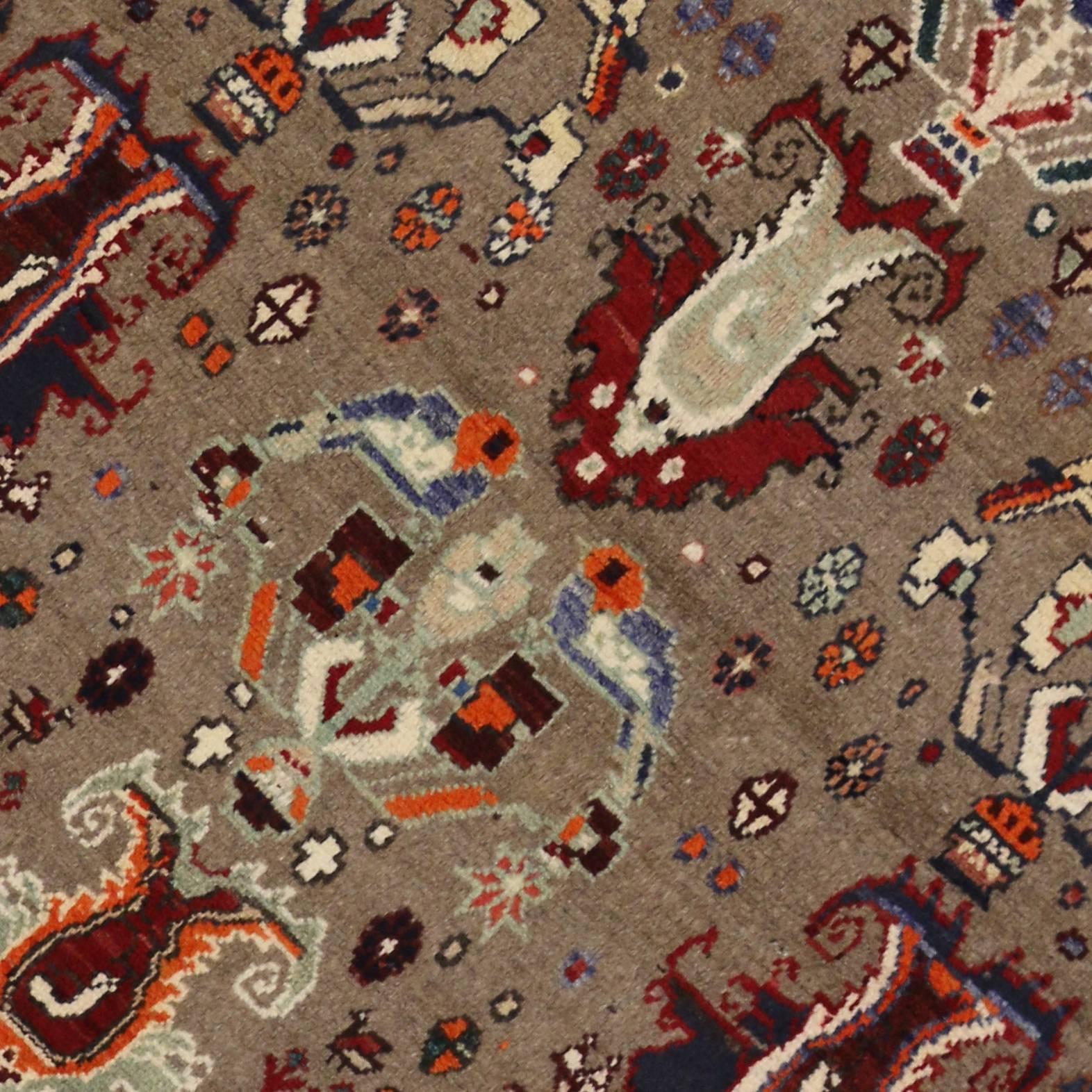 Vintage Persian Shiraz Rug with Modern Tribal Style In Excellent Condition In Dallas, TX