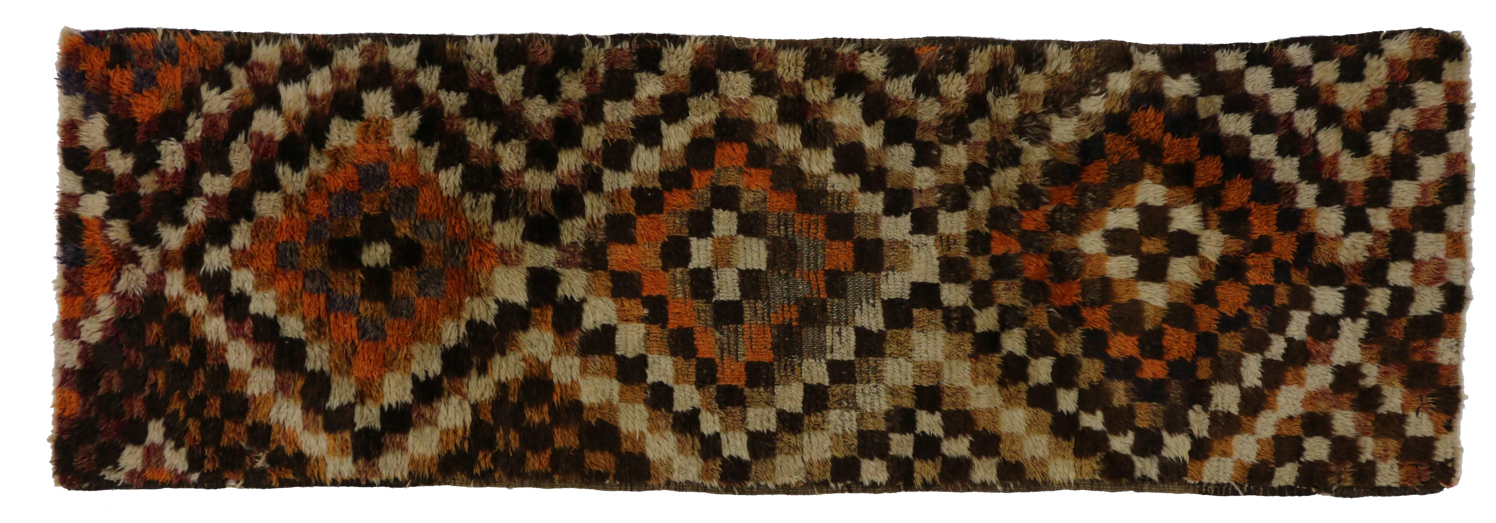 Vintage Turkish Tulu Runner with Checker Pattern and Bauhaus Cubism Style In Excellent Condition In Dallas, TX