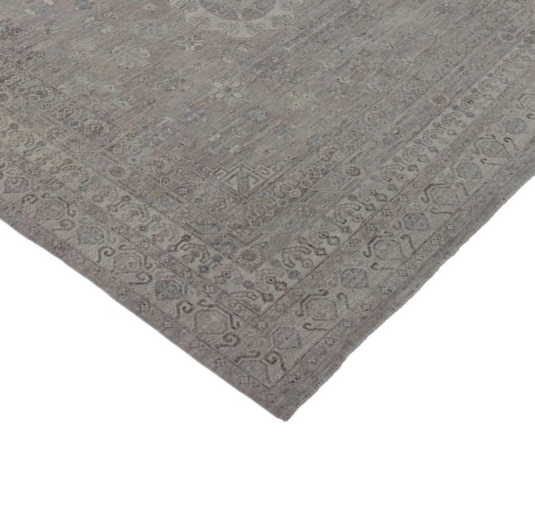 Transitional Rug with Modern Style in Muted Colors For Sale at 1stdibs