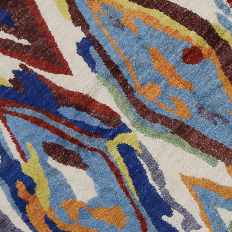 Modern Moroccan Rug with Contemporary Abstract Design For Sale at 1stdibs