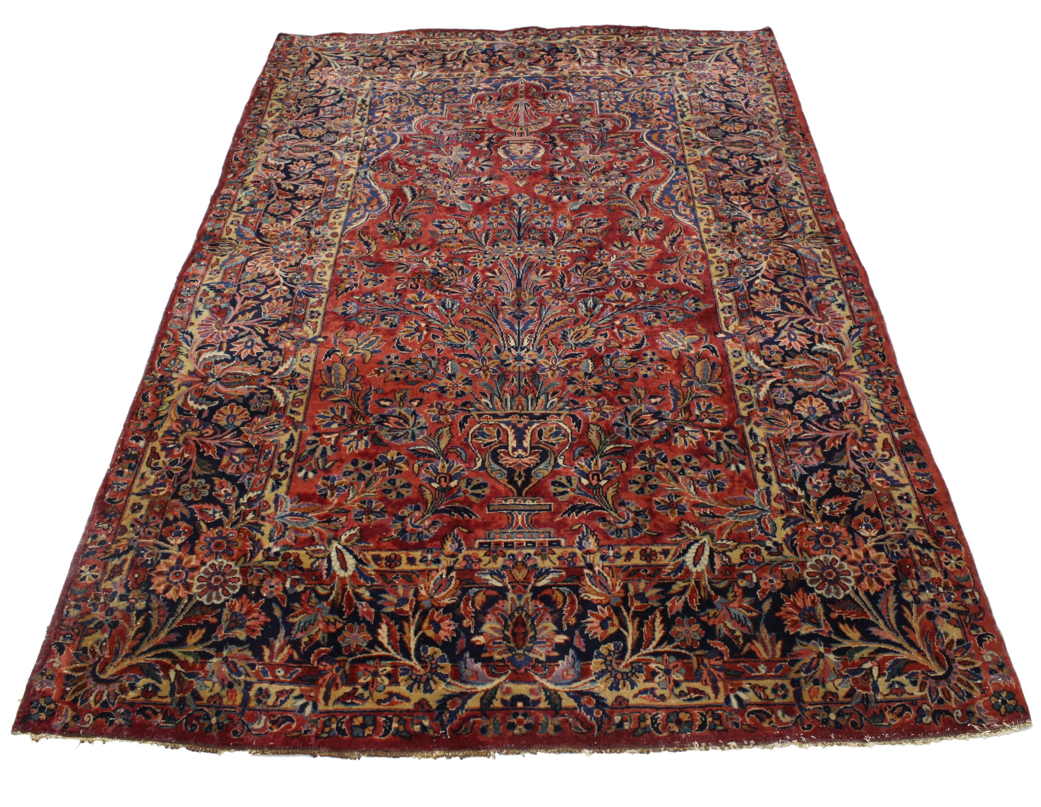 Hand-Knotted Antique Persian Kashan Vase Rug with Traditional Style For Sale