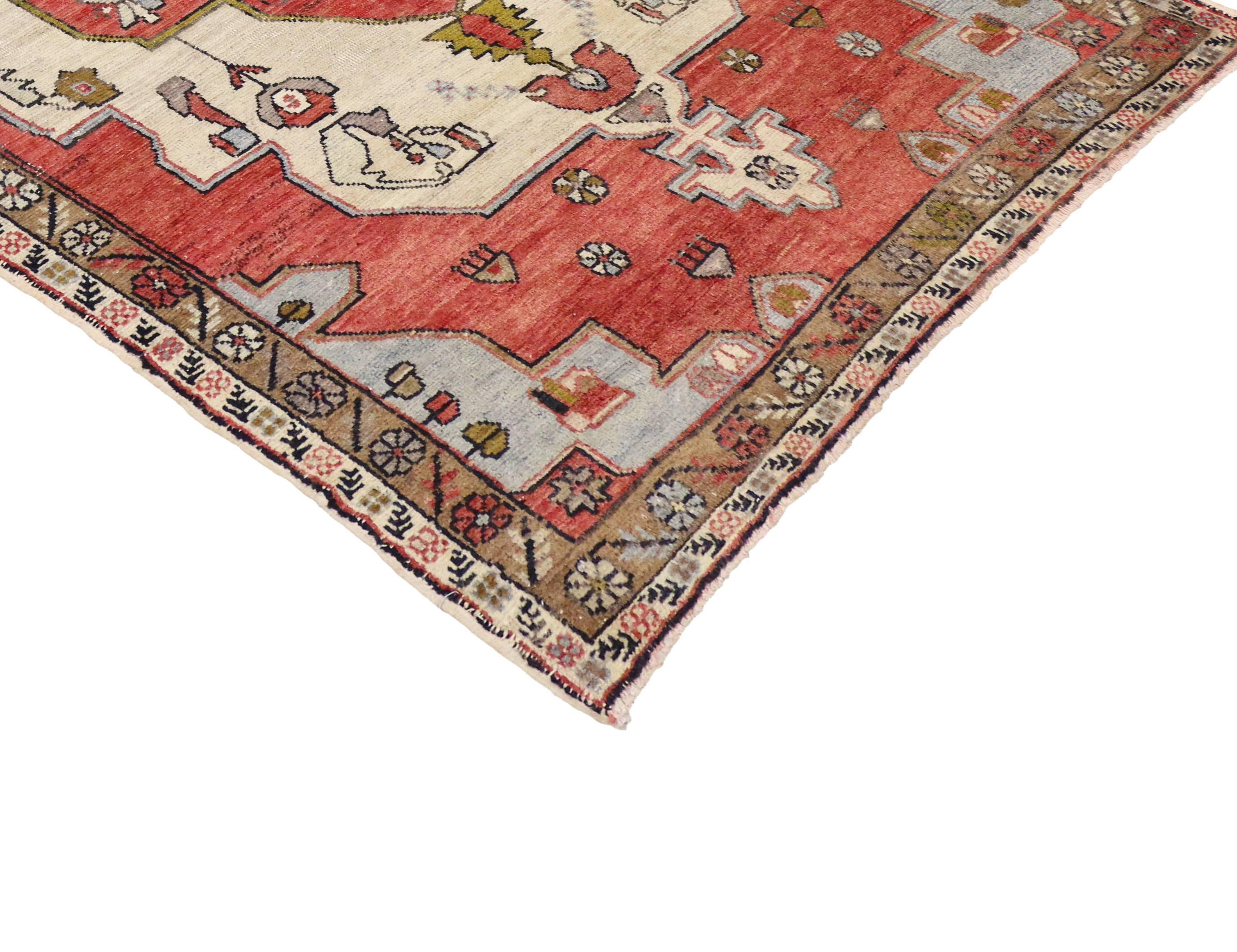 Vintage Turkish Oushak Gallery Rug with Modern Traditional Style In Good Condition For Sale In Dallas, TX