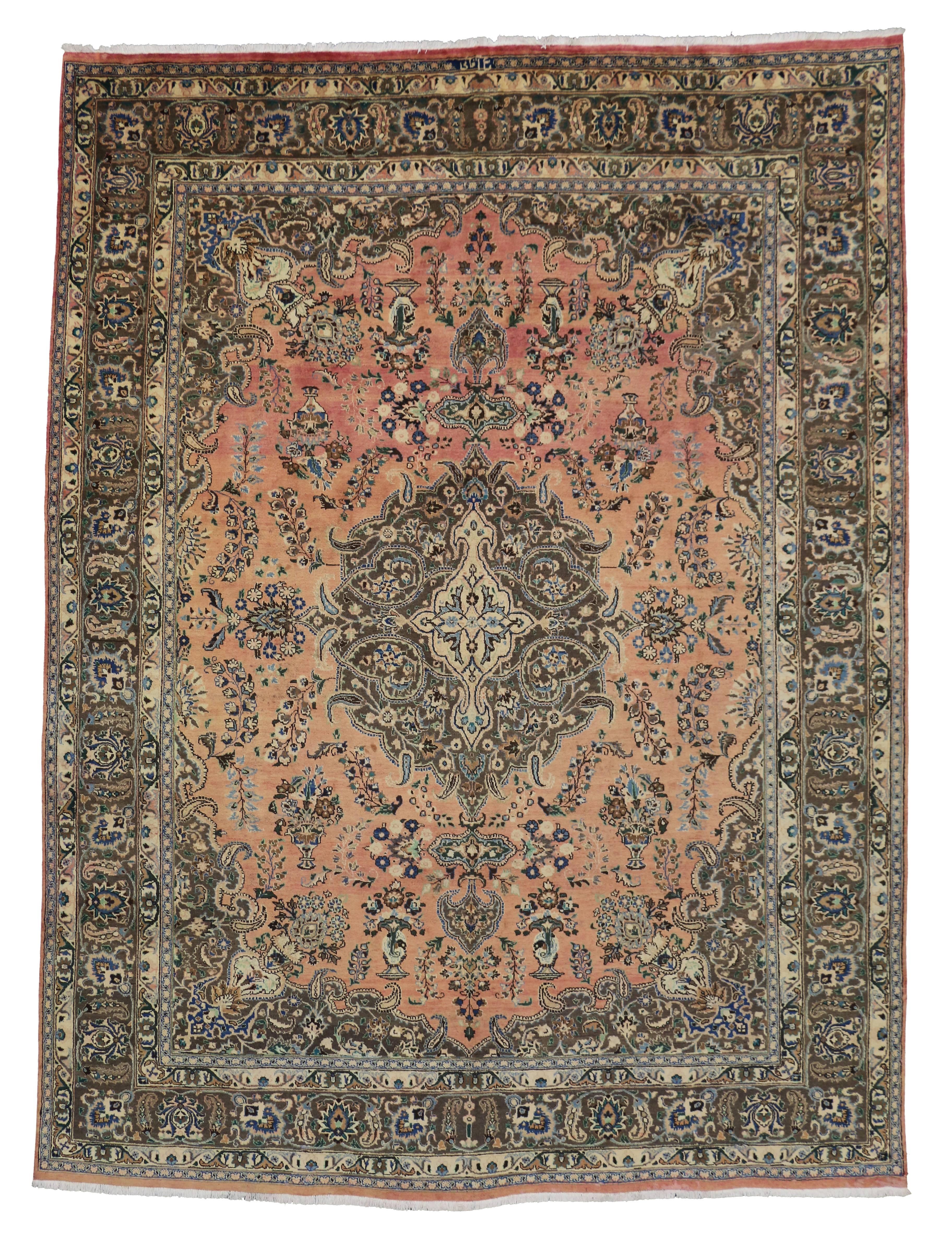 Vintage Khorassan Persian Rug with Traditional Style For Sale 5