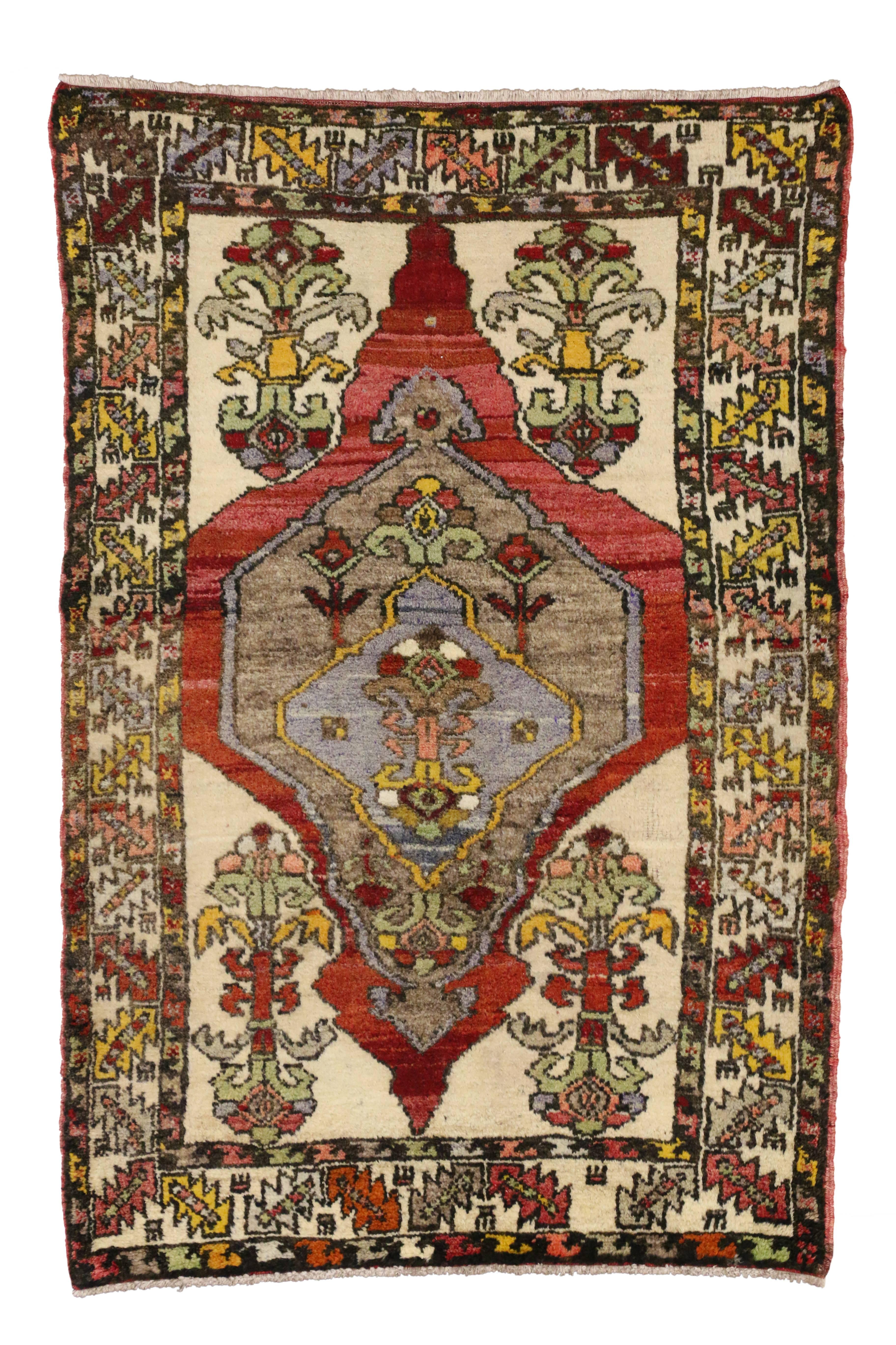 Wool Vintage Turkish Oushak Rug with Modern Traditional Style For Sale
