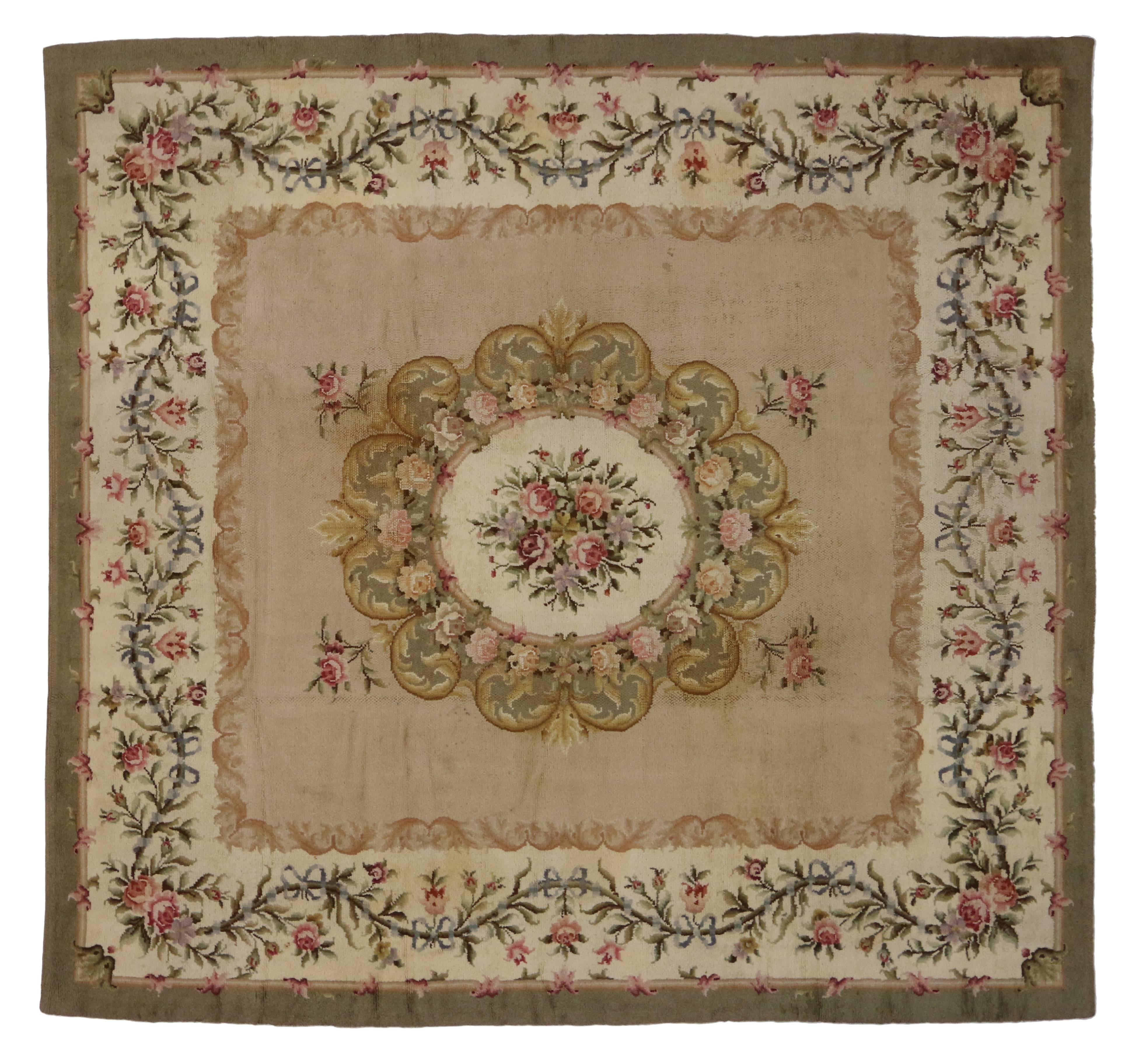 Antique Spanish Savonnerie Square Rug with French Chintz Style In Good Condition For Sale In Dallas, TX