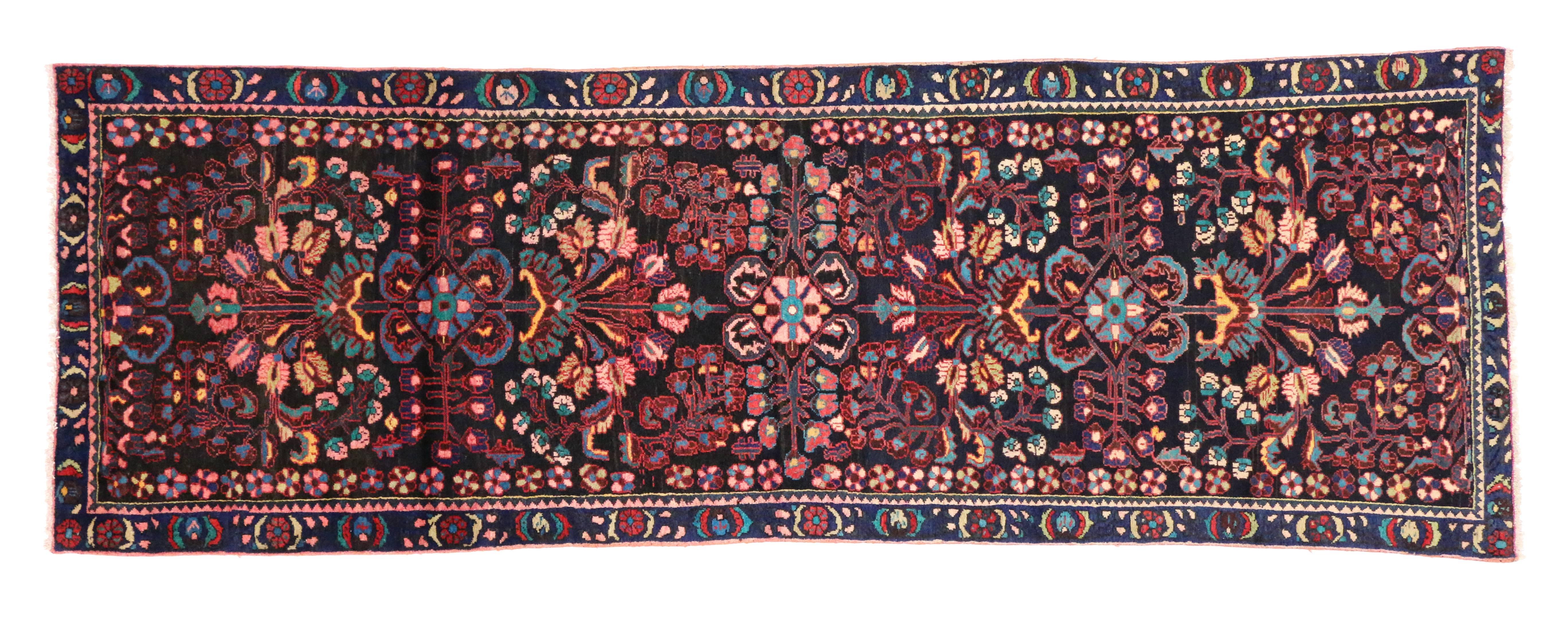 Tapis de couloir persan ancien Bakhtiari aux riches tons de bijoux, tapis de couloir en vente 4