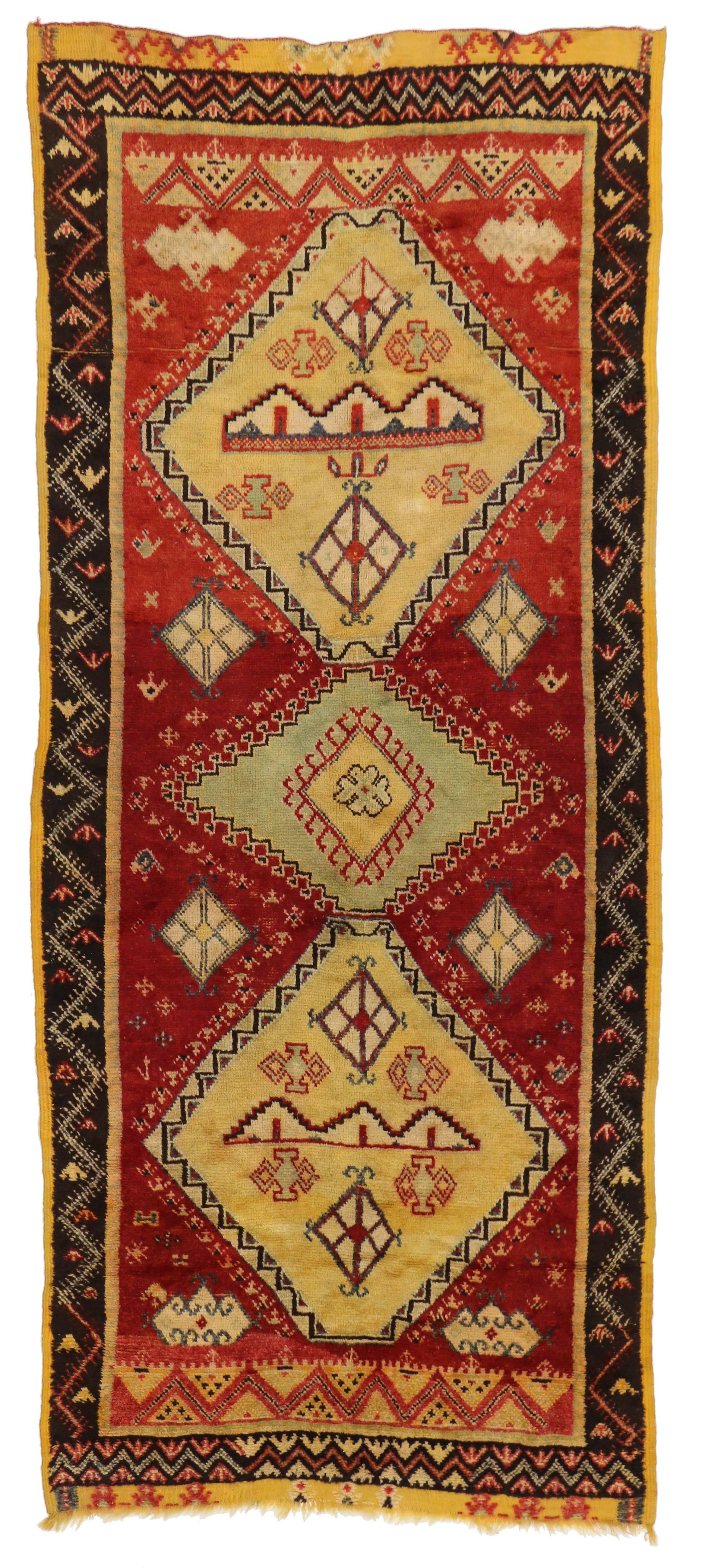 Wool Vintage Berber Moroccan Rug with Modern Tribal Style For Sale