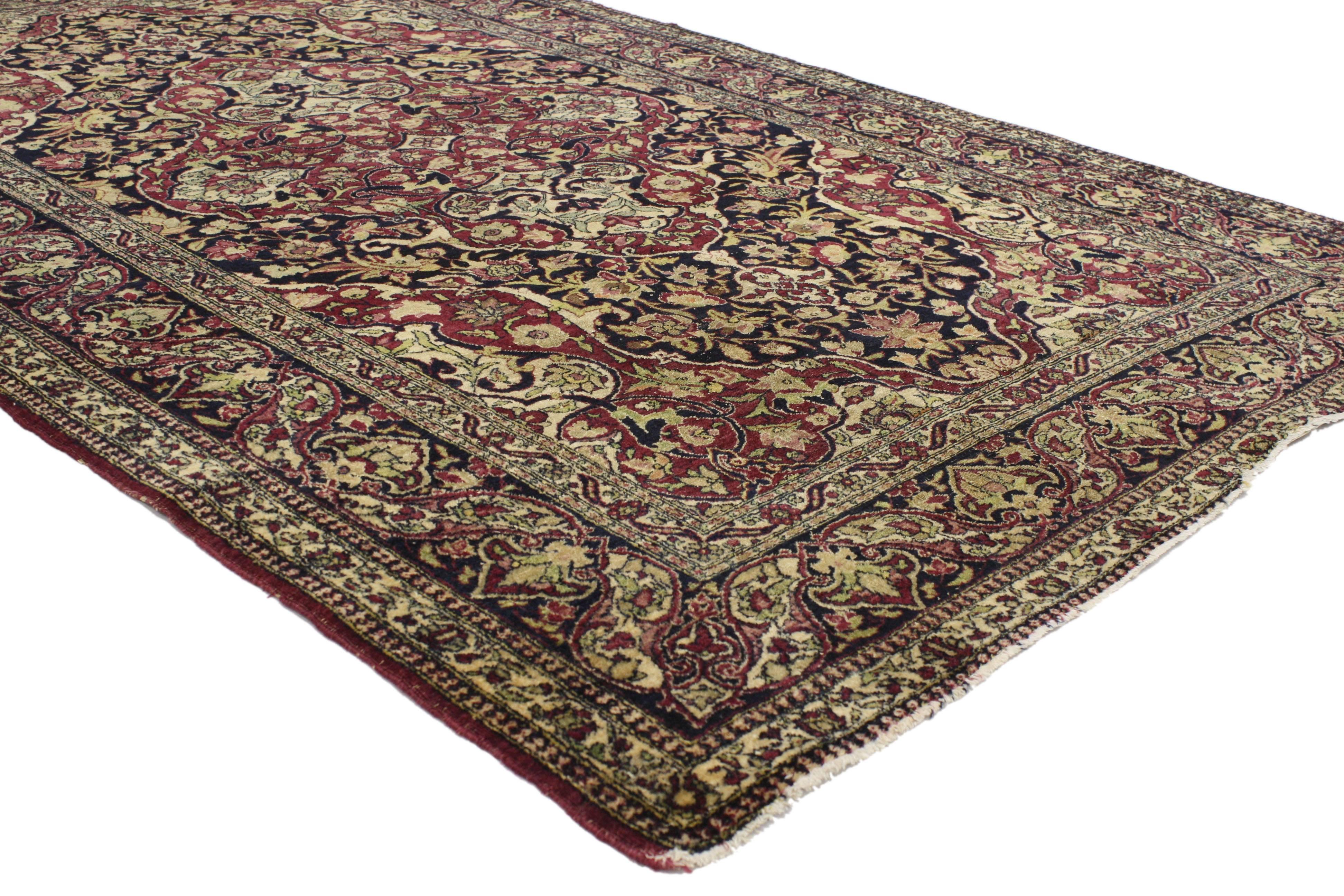 Antiker antiker persischer Kerman-Teppich im traditionellen Stil, antiker Kirman-Perserteppich (Persisch) im Angebot
