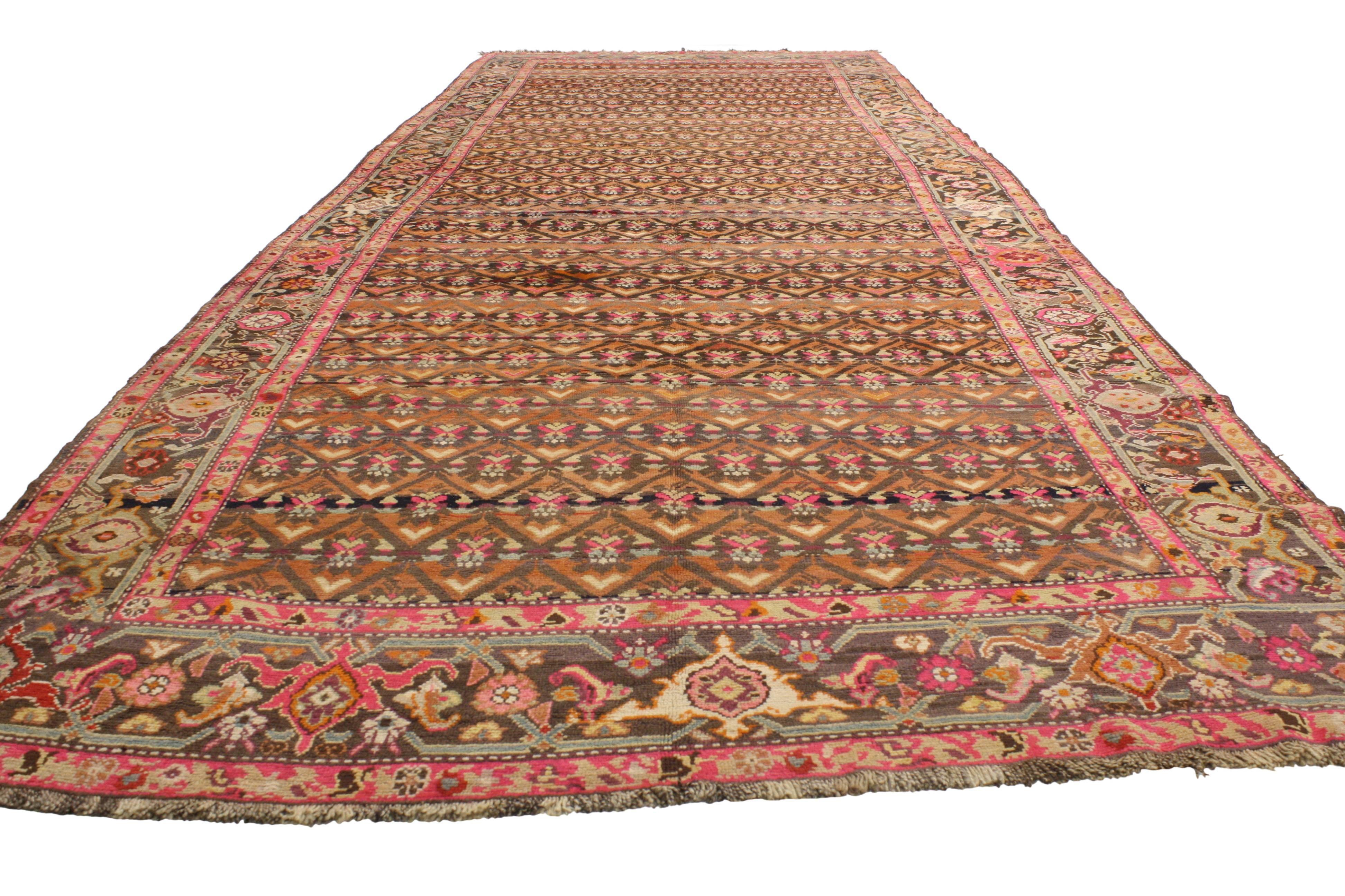 Mid-Century Modern Tapis caucasien ancien de galerie Karabakh avec style moderne du milieu du siècle dernier  en vente