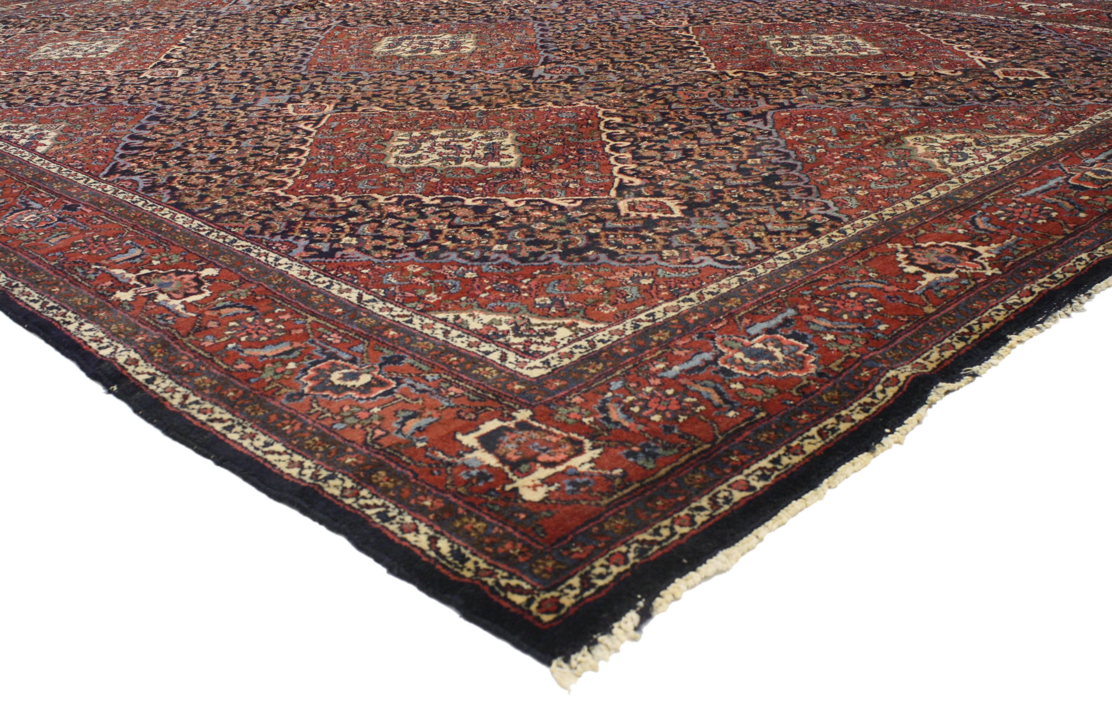 77019 antique Persian Bibikabad rug with modern traditional style. Rich in color combined with complexity, this antique Persian Bibikabad rug with modern traditional style defines refinement on all levels. Sophistication begins at the border