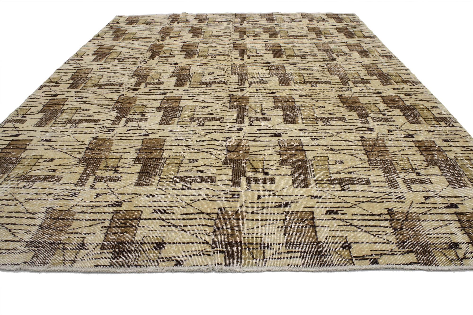 Distressed Vintage Turkish Sivas Rug with Industrial Art Deco Style In Distressed Condition In Dallas, TX