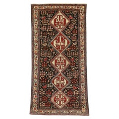 Antique Persian Mahal Carpet with Traditional Style