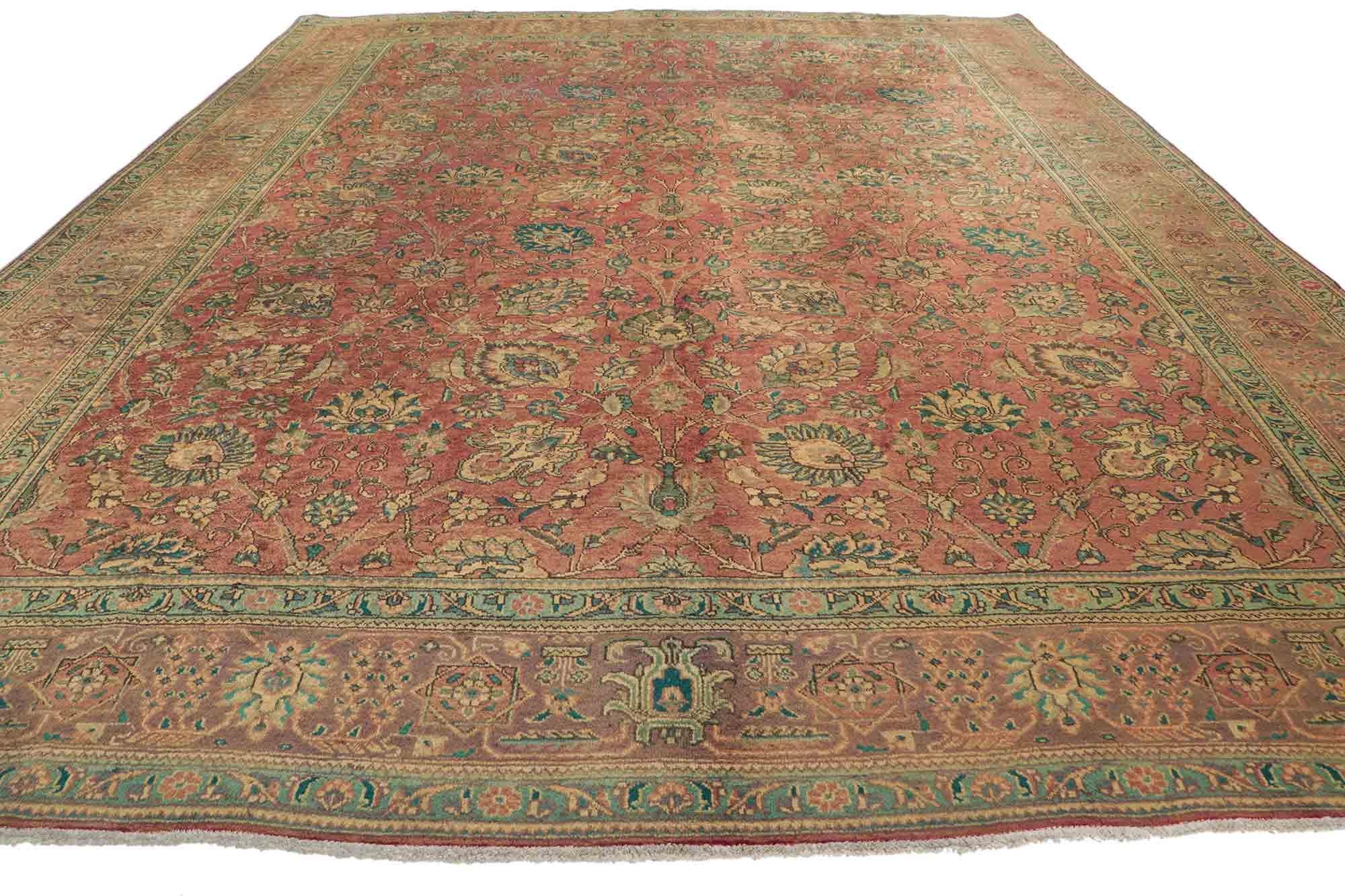 Vintage Persian Tabriz Area Rug with Traditional Style In Good Condition For Sale In Dallas, TX