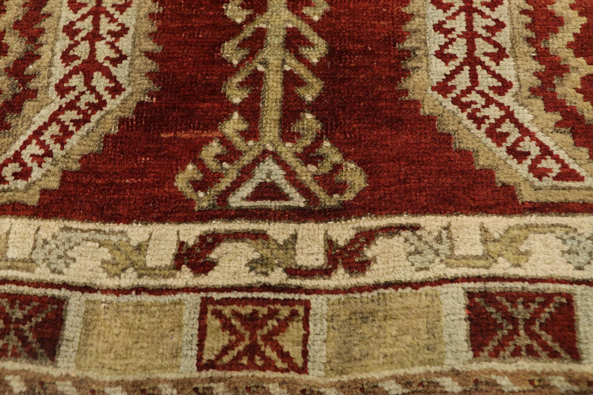 Türkischer Oushak Yastik-Schachtelteppich im Vintage-Stil, kleiner Akzent-Teppich (20. Jahrhundert) im Angebot