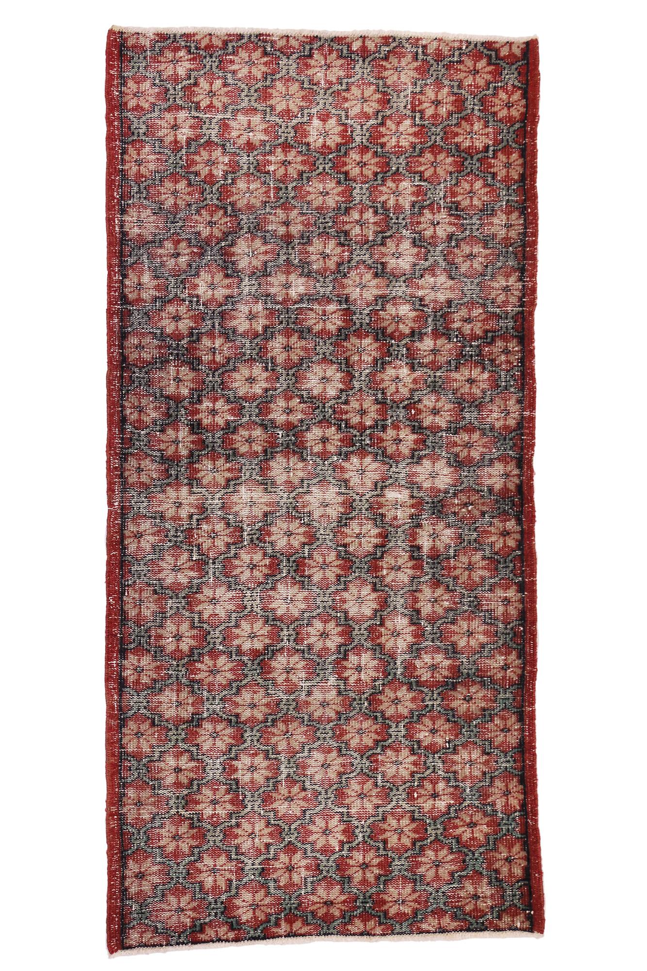 Türkischer Sivas-Teppich von Zeki Muren im Vintage-Stil im Industrie-Art déco-Stil im Distressed-Stil (20. Jahrhundert) im Angebot
