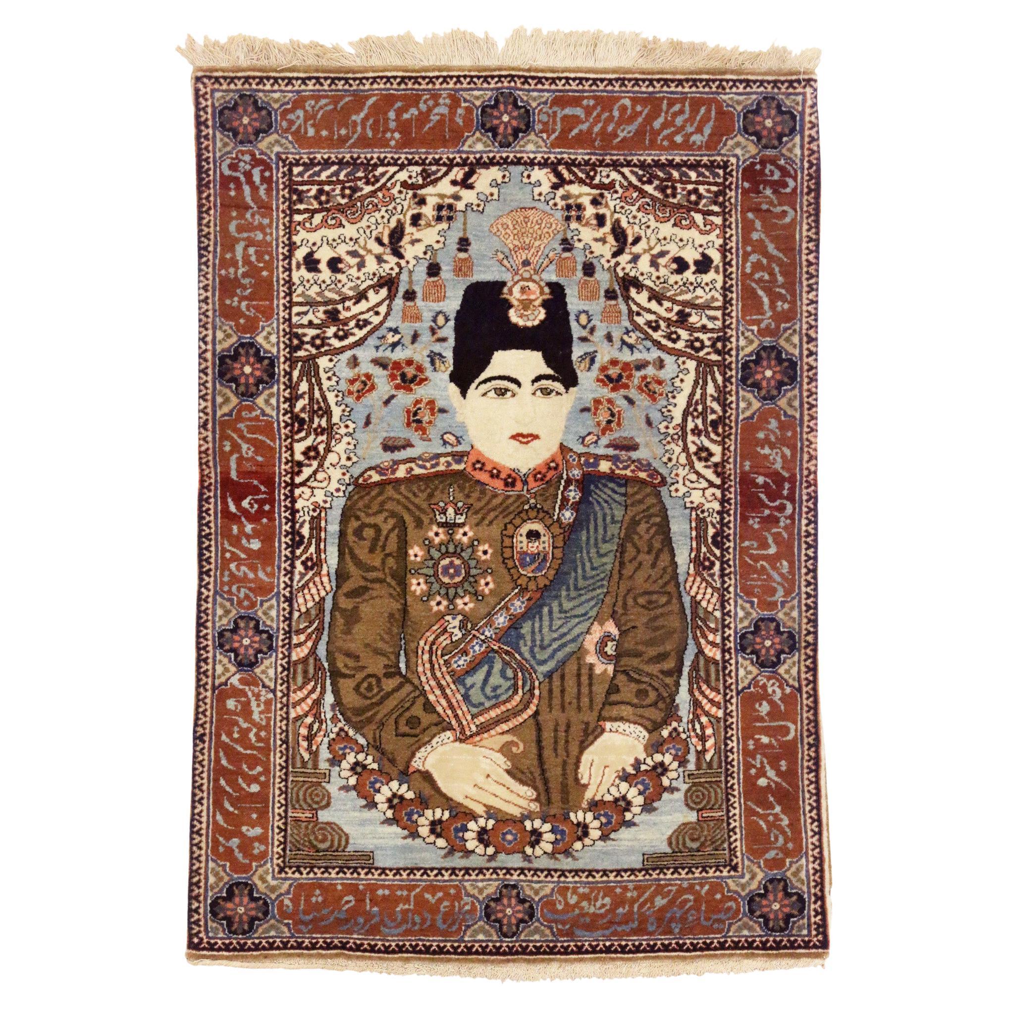 Late 19th Century Persian Mohtasham Kashan Carpet with Traditional Style