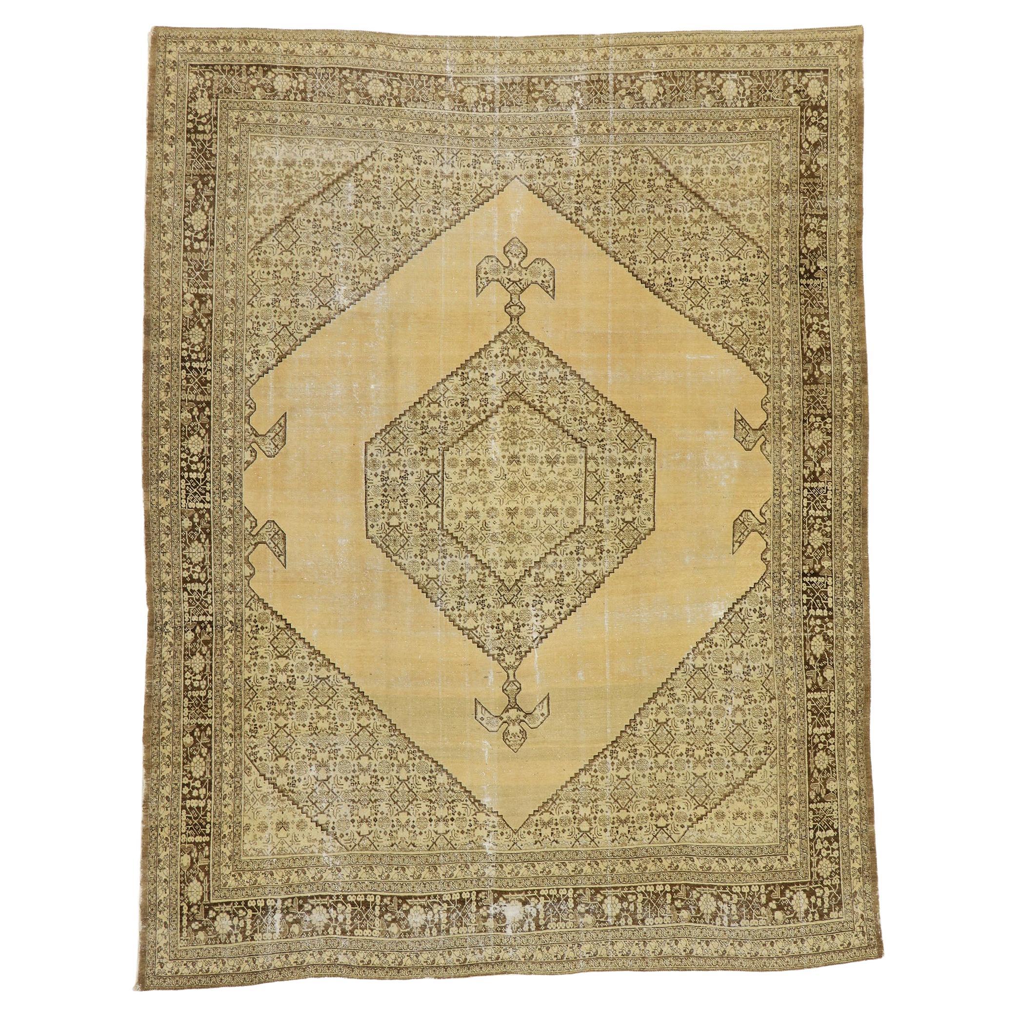 Tapis persan Tabriz ancien vieilli Haji Khalili 09'00 x 12'00.
