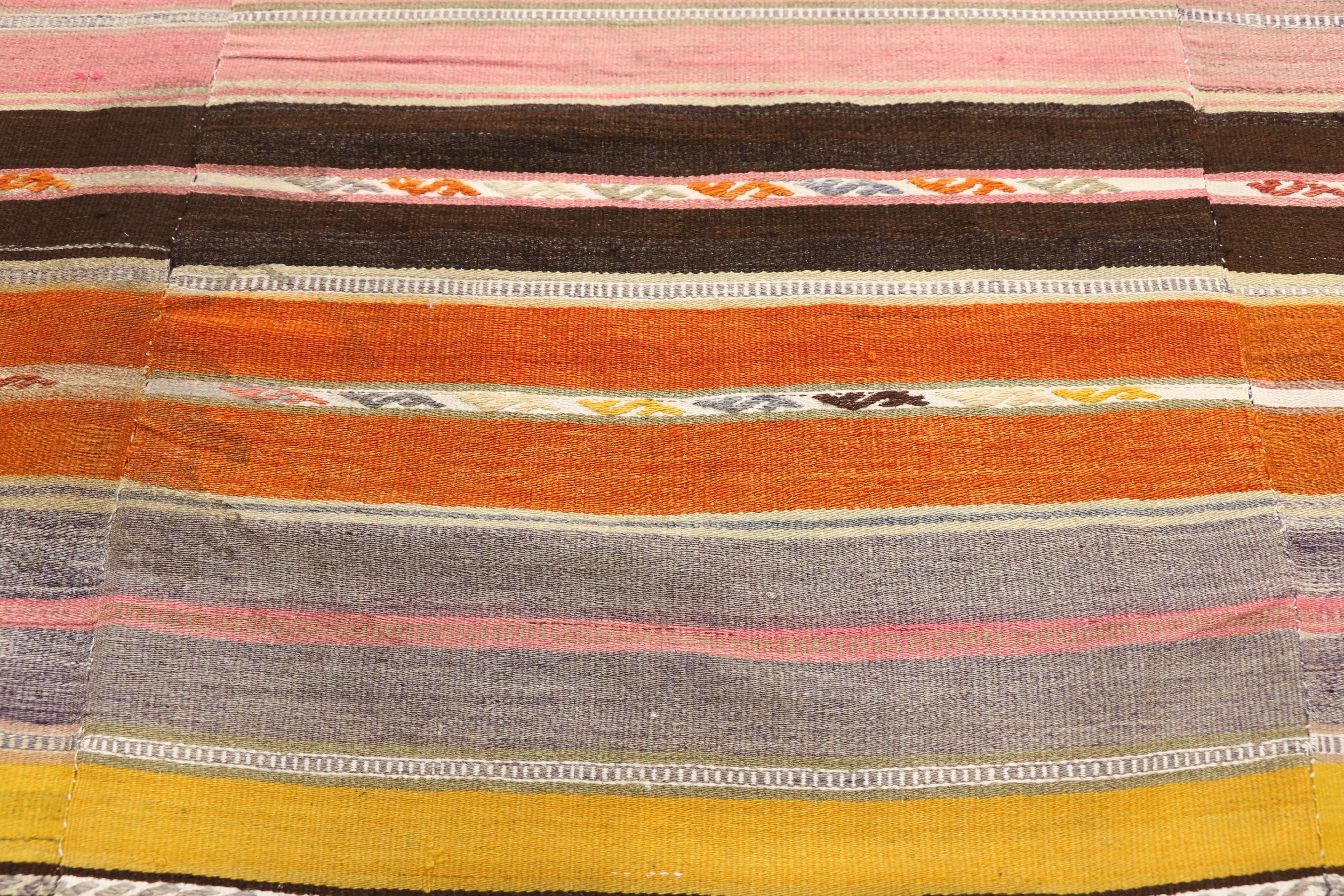 Southwestern Bohemian Vintage Turkish Kilim Rug, Flat-Weave Kilim Tribal Rug In Fair Condition In Dallas, TX