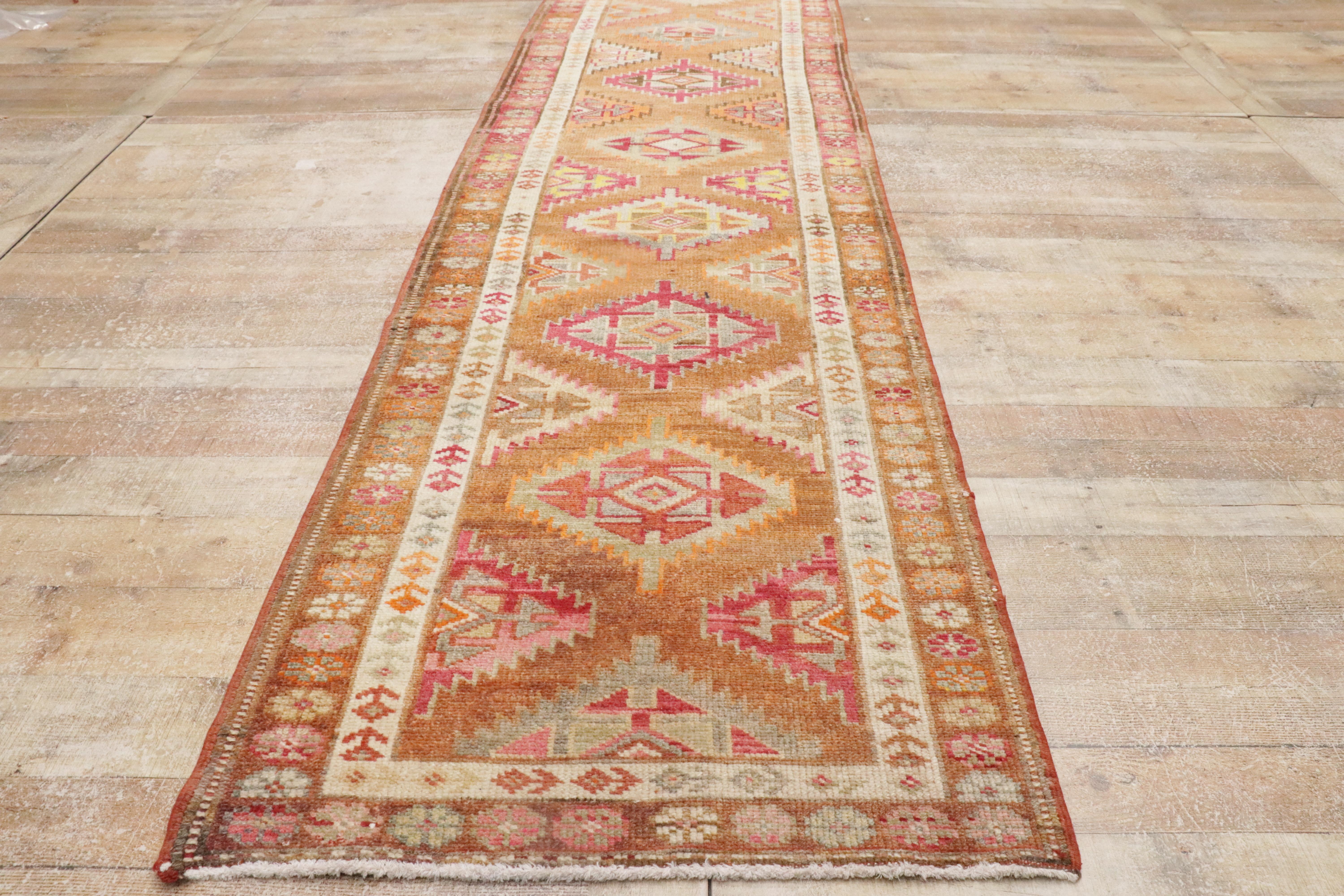 1950's Turkish Oushak Carpet with Traditional Style For Sale 5