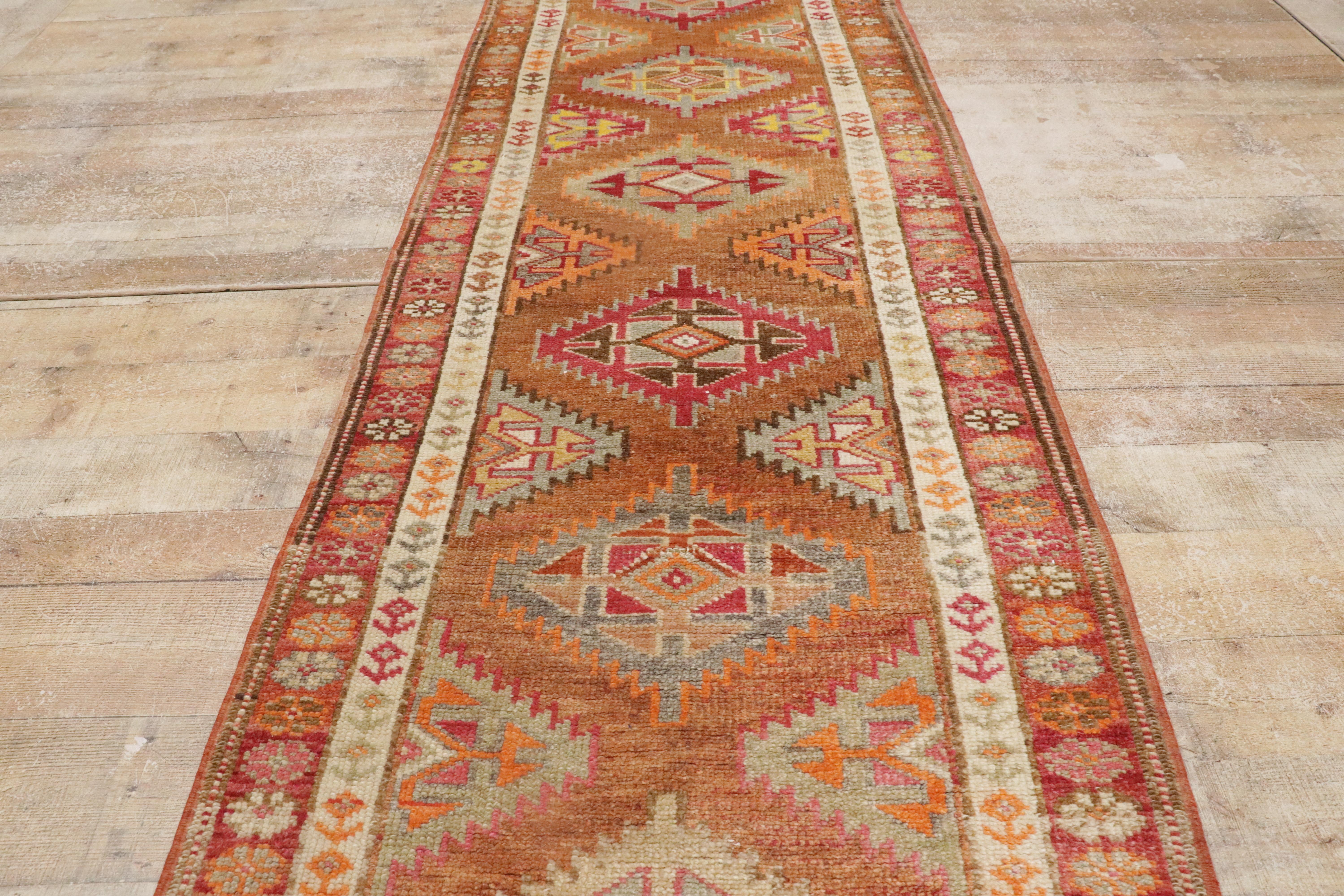 1950's Turkish Oushak Carpet with Traditional Style For Sale 6