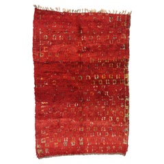 Il Nomade Cremisi: Un capolavoro marocchino di vitalità tribale di Beni M'Guild